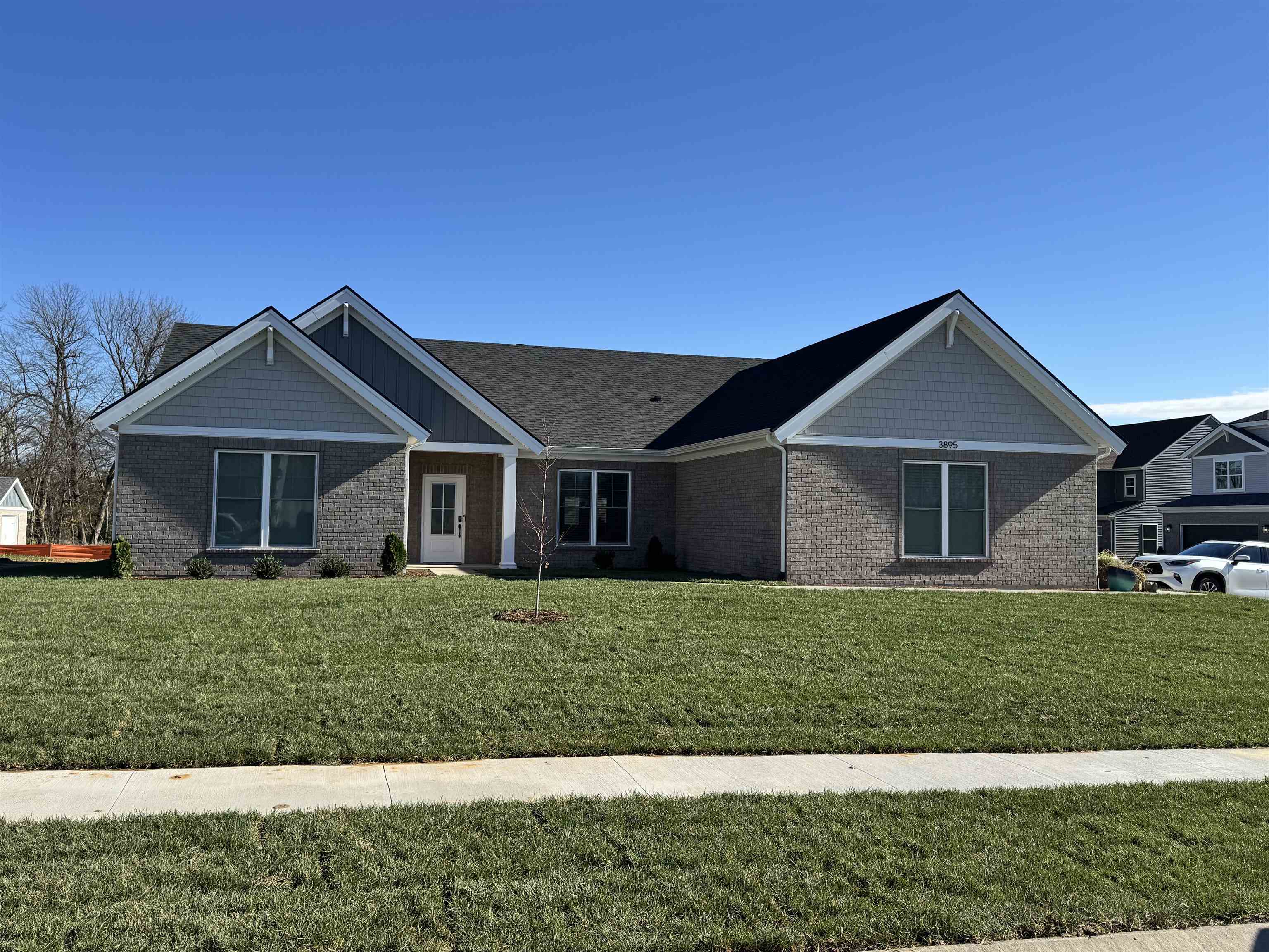 3895 Heatherstone Dr, Owensboro, Kentucky 42301, 4 Bedrooms Bedrooms, ,2 BathroomsBathrooms,Single Family Residence,For Sale,Heatherstone Dr,91113