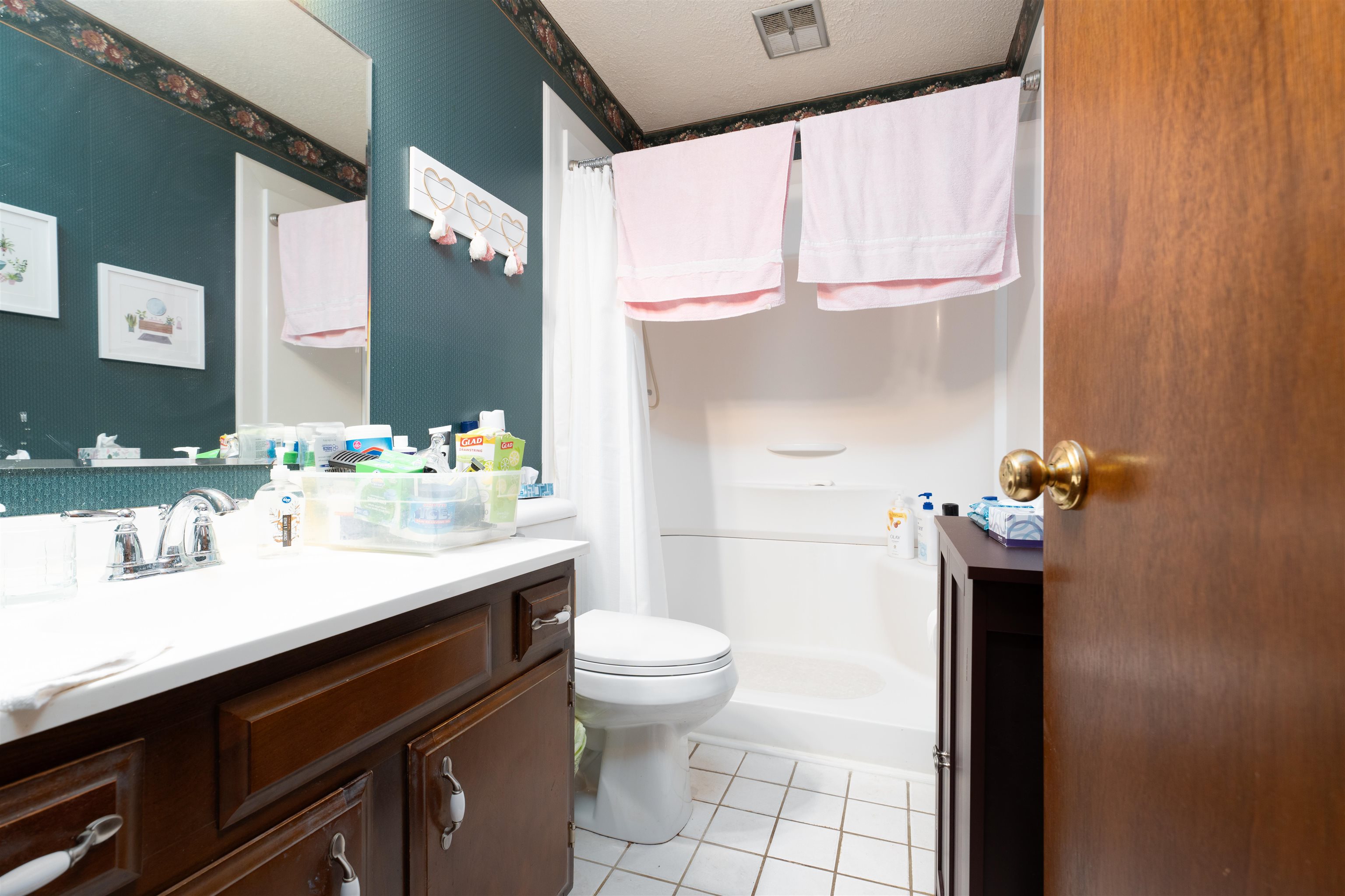 2131 Graham Lane, Owensboro, Kentucky 42303, 3 Bedrooms Bedrooms, ,1 BathroomBathrooms,Single Family Residence,For Sale,Graham Lane,91120