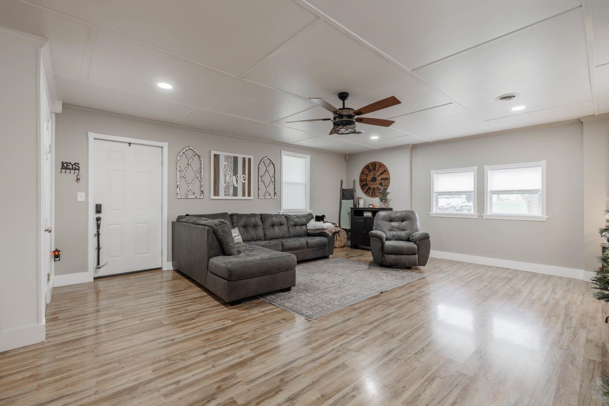 8538 State Route 1389, Hawesville, Kentucky 42348, 3 Bedrooms Bedrooms, ,1 BathroomBathrooms,Single Family Residence,For Sale,State Route 1389,91127