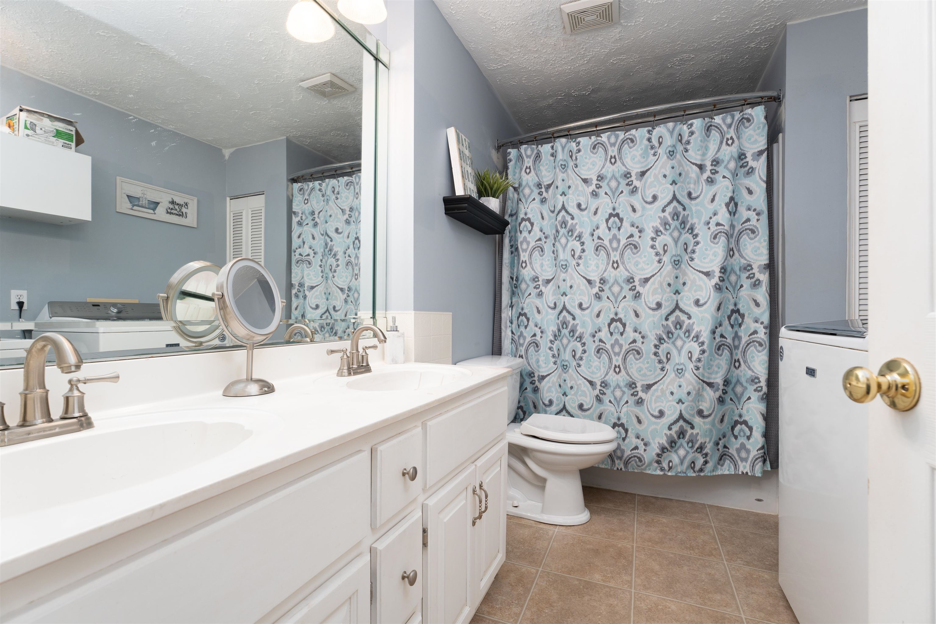 747 Sandra Ln, Owensboro, Kentucky 42301, 3 Bedrooms Bedrooms, ,1 BathroomBathrooms,Single Family Residence,For Sale,Sandra Ln,91129