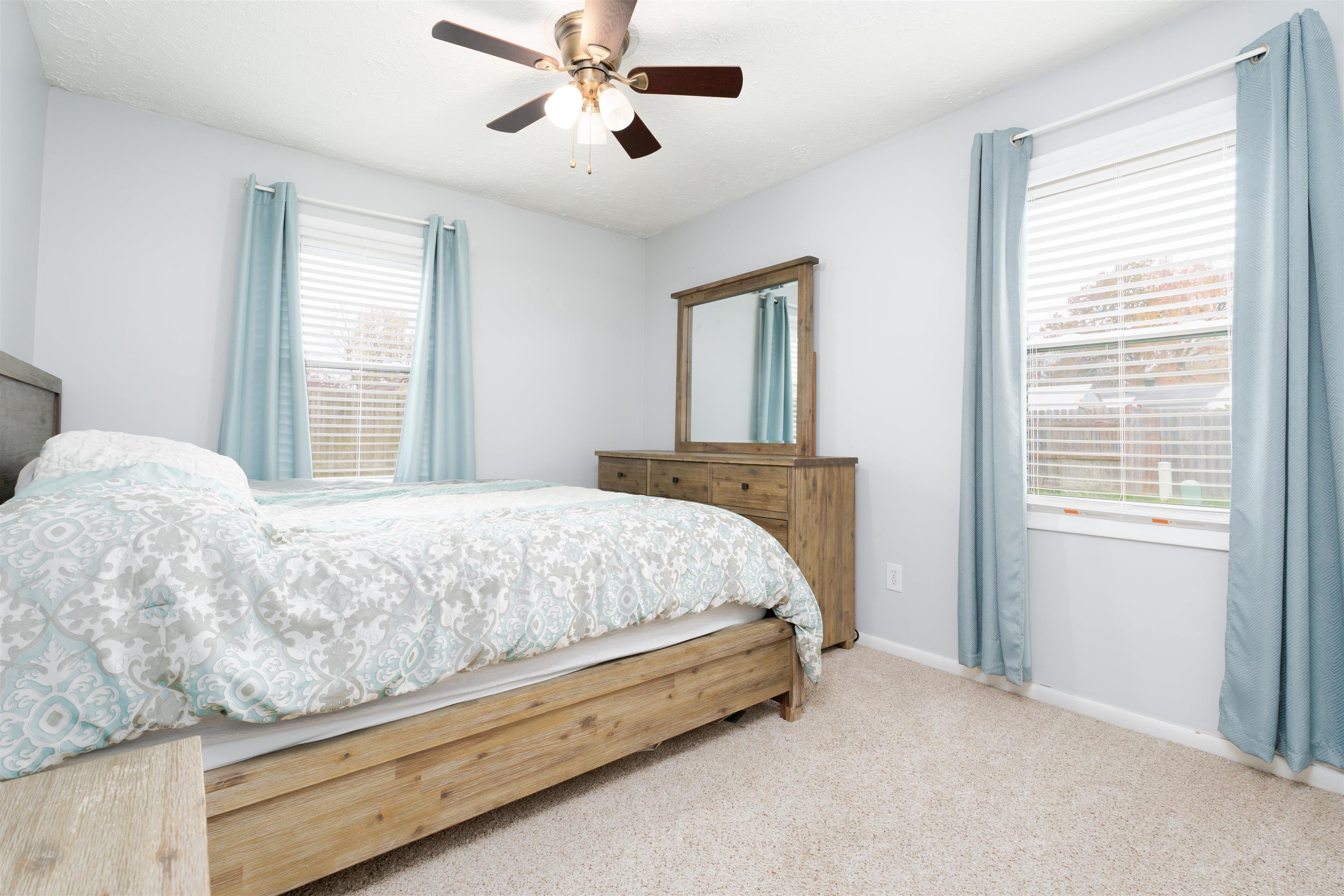 747 Sandra Ln, Owensboro, Kentucky 42301, 3 Bedrooms Bedrooms, ,1 BathroomBathrooms,Single Family Residence,For Sale,Sandra Ln,91129
