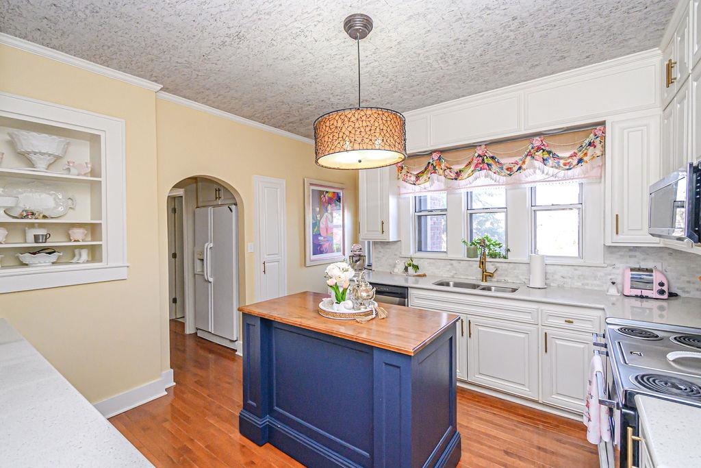 1718 Griffith Avenue, Owensboro, Kentucky 42301, 3 Bedrooms Bedrooms, ,3 BathroomsBathrooms,Single Family Residence,For Sale,Griffith Avenue,91139