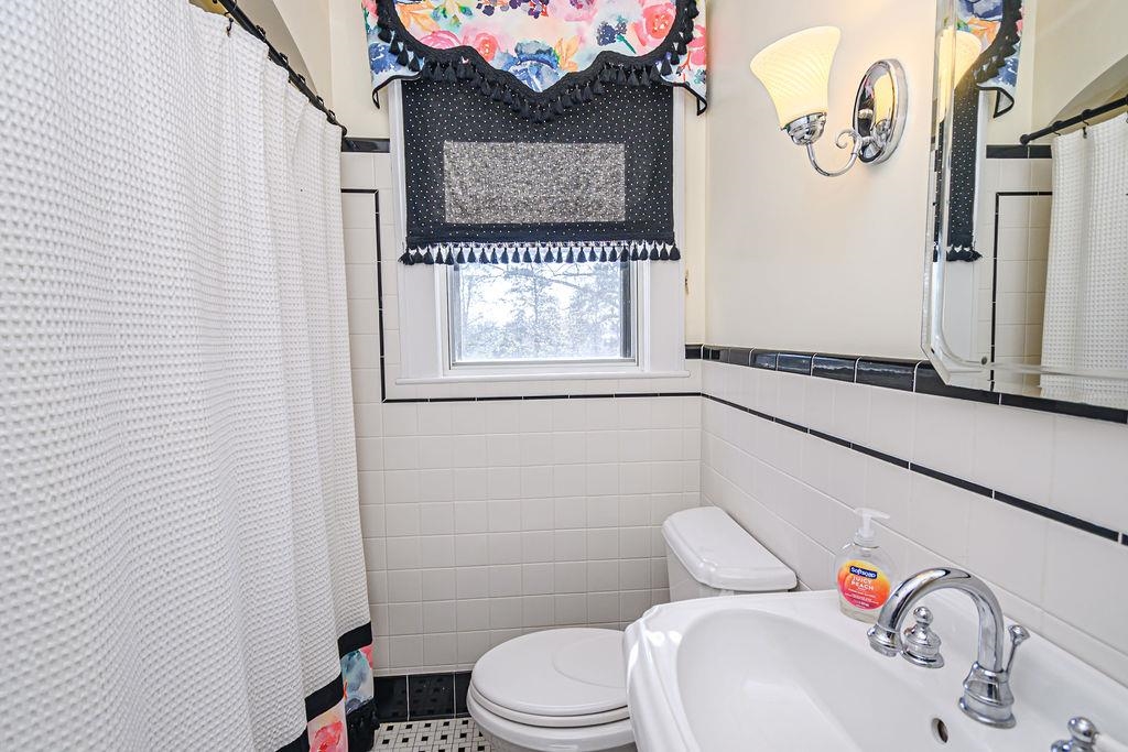 1718 Griffith Avenue, Owensboro, Kentucky 42301, 3 Bedrooms Bedrooms, ,3 BathroomsBathrooms,Single Family Residence,For Sale,Griffith Avenue,91139