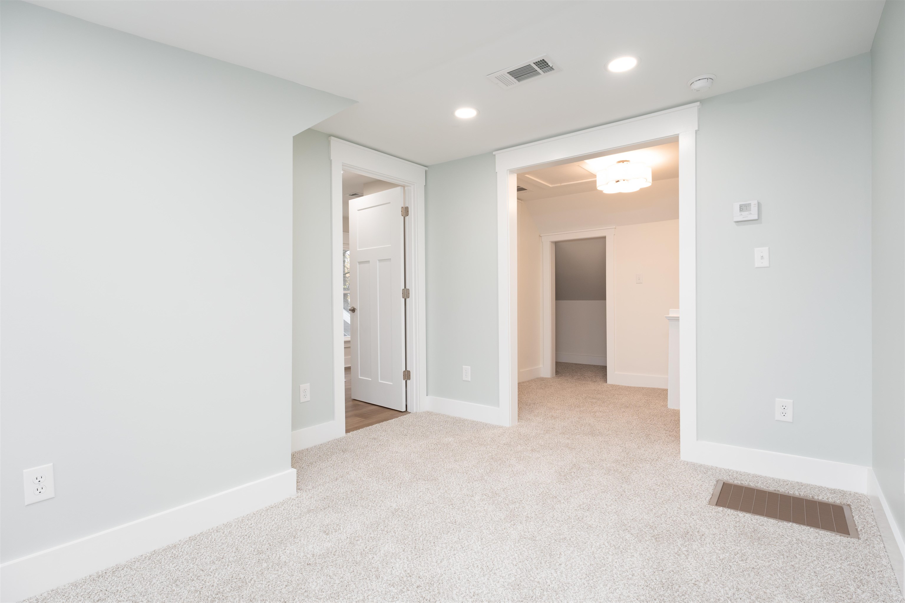 102 22nd St, Owensboro, Kentucky 42303, 3 Bedrooms Bedrooms, ,2 BathroomsBathrooms,Single Family Residence,For Sale,22nd St,91143