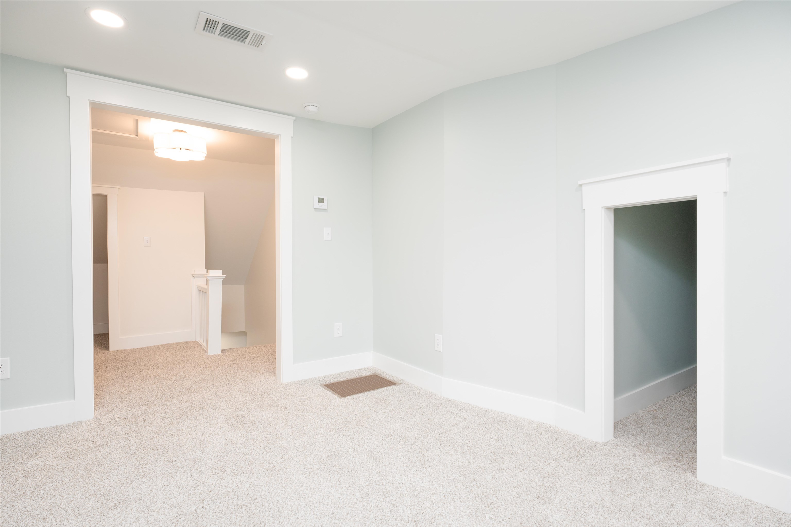 102 22nd St, Owensboro, Kentucky 42303, 3 Bedrooms Bedrooms, ,2 BathroomsBathrooms,Single Family Residence,For Sale,22nd St,91143