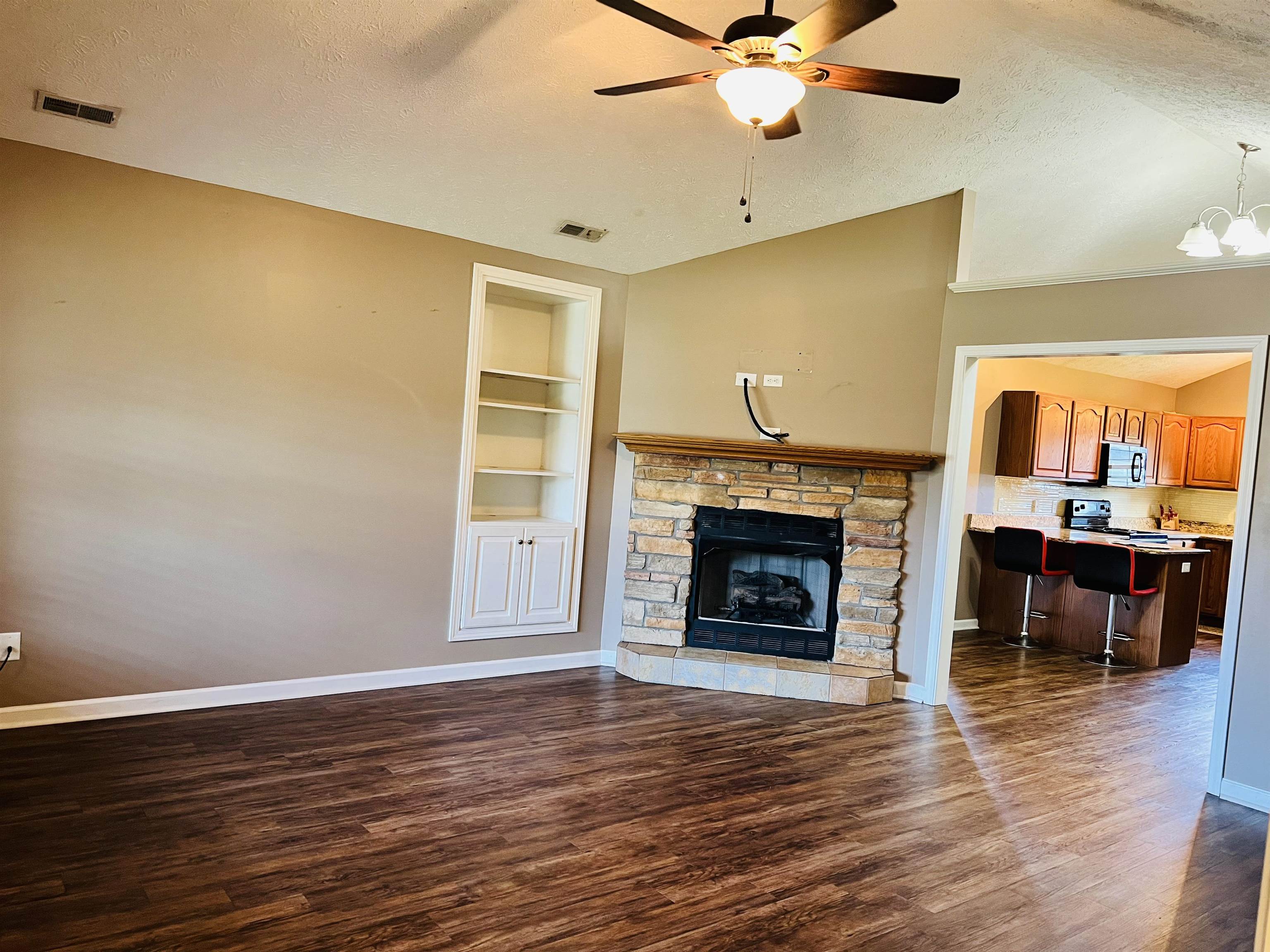 801 Rabbit Run, Owensboro, Kentucky 42301, 3 Bedrooms Bedrooms, ,2 BathroomsBathrooms,Single Family Residence,For Sale,Rabbit Run,91145