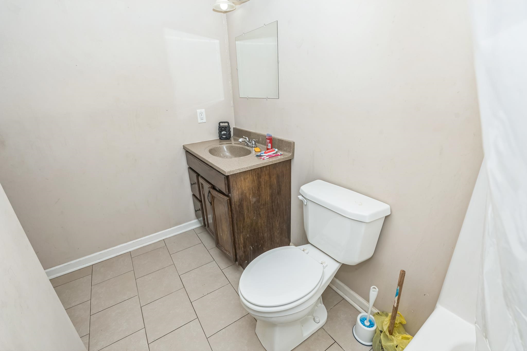 4752 Morgantown Rd, Russellville, Kentucky 42276, 3 Bedrooms Bedrooms, ,3 BathroomsBathrooms,Single Family Residence,For Sale,Morgantown Rd,91152