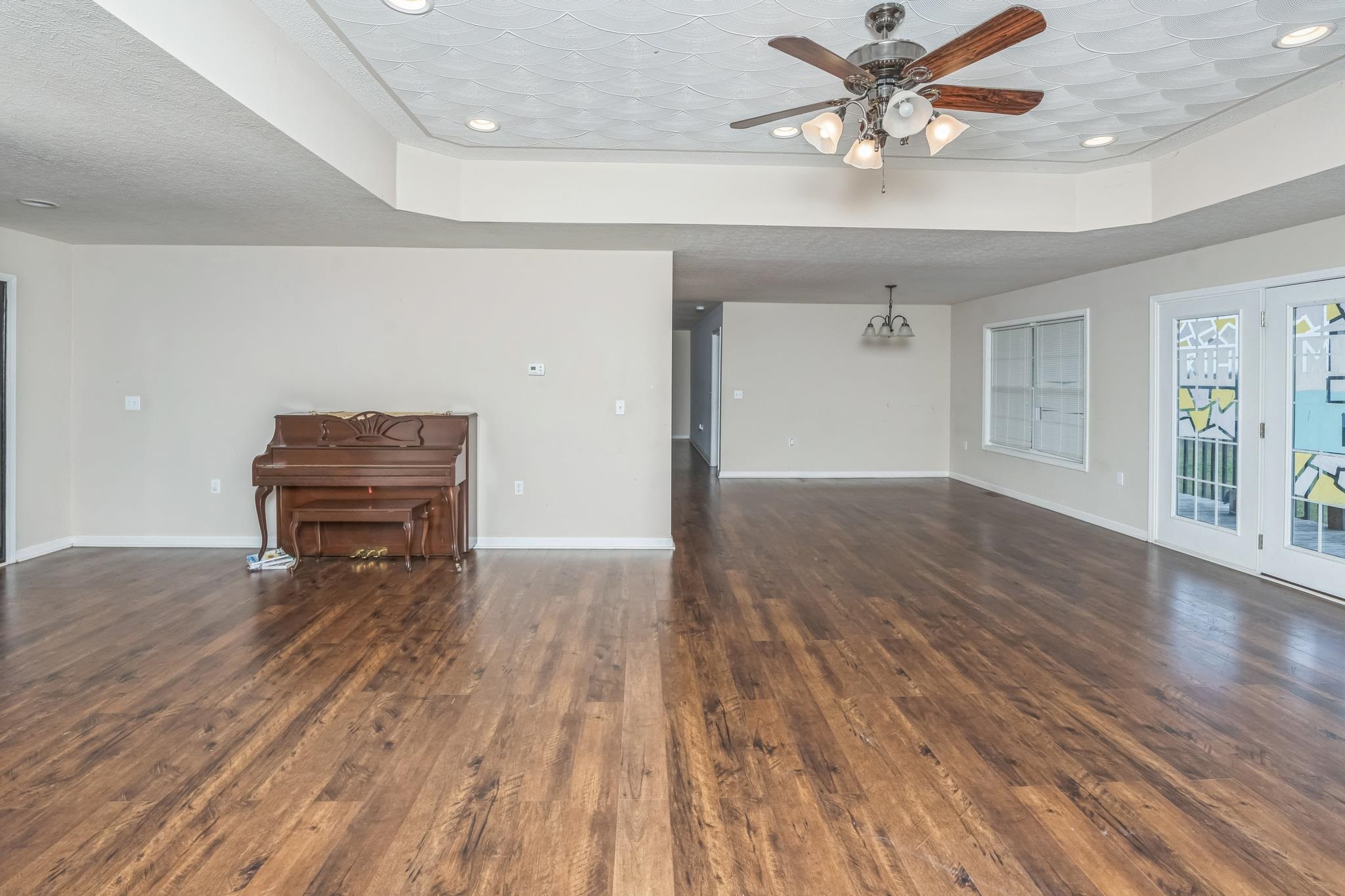4752 Morgantown Rd, Russellville, Kentucky 42276, 3 Bedrooms Bedrooms, ,3 BathroomsBathrooms,Single Family Residence,For Sale,Morgantown Rd,91152