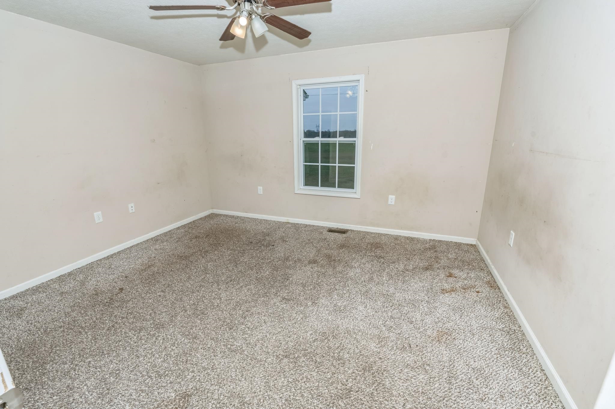 4752 Morgantown Rd, Russellville, Kentucky 42276, 3 Bedrooms Bedrooms, ,3 BathroomsBathrooms,Single Family Residence,For Sale,Morgantown Rd,91152