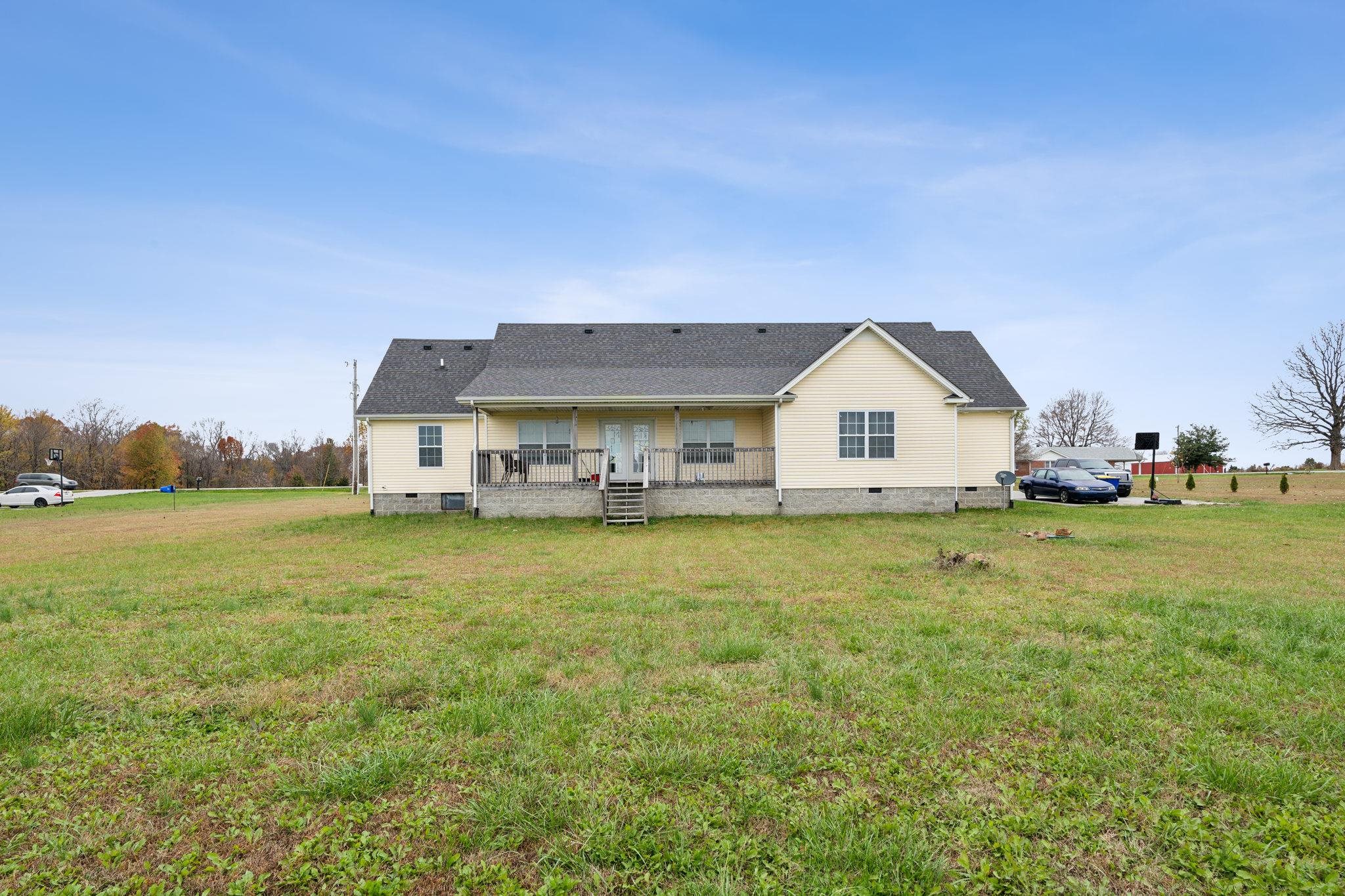 4752 Morgantown Rd, Russellville, Kentucky 42276, 3 Bedrooms Bedrooms, ,3 BathroomsBathrooms,Single Family Residence,For Sale,Morgantown Rd,91152