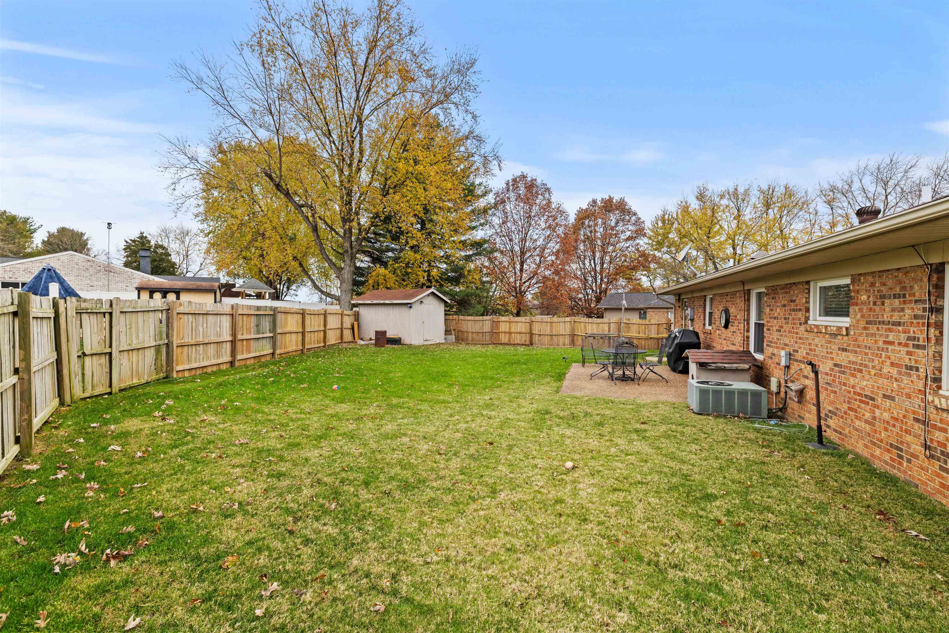 3514 Riva Ridge Court, Owensboro, Kentucky 42303, 3 Bedrooms Bedrooms, ,2 BathroomsBathrooms,Single Family Residence,For Sale,Riva Ridge Court,91153