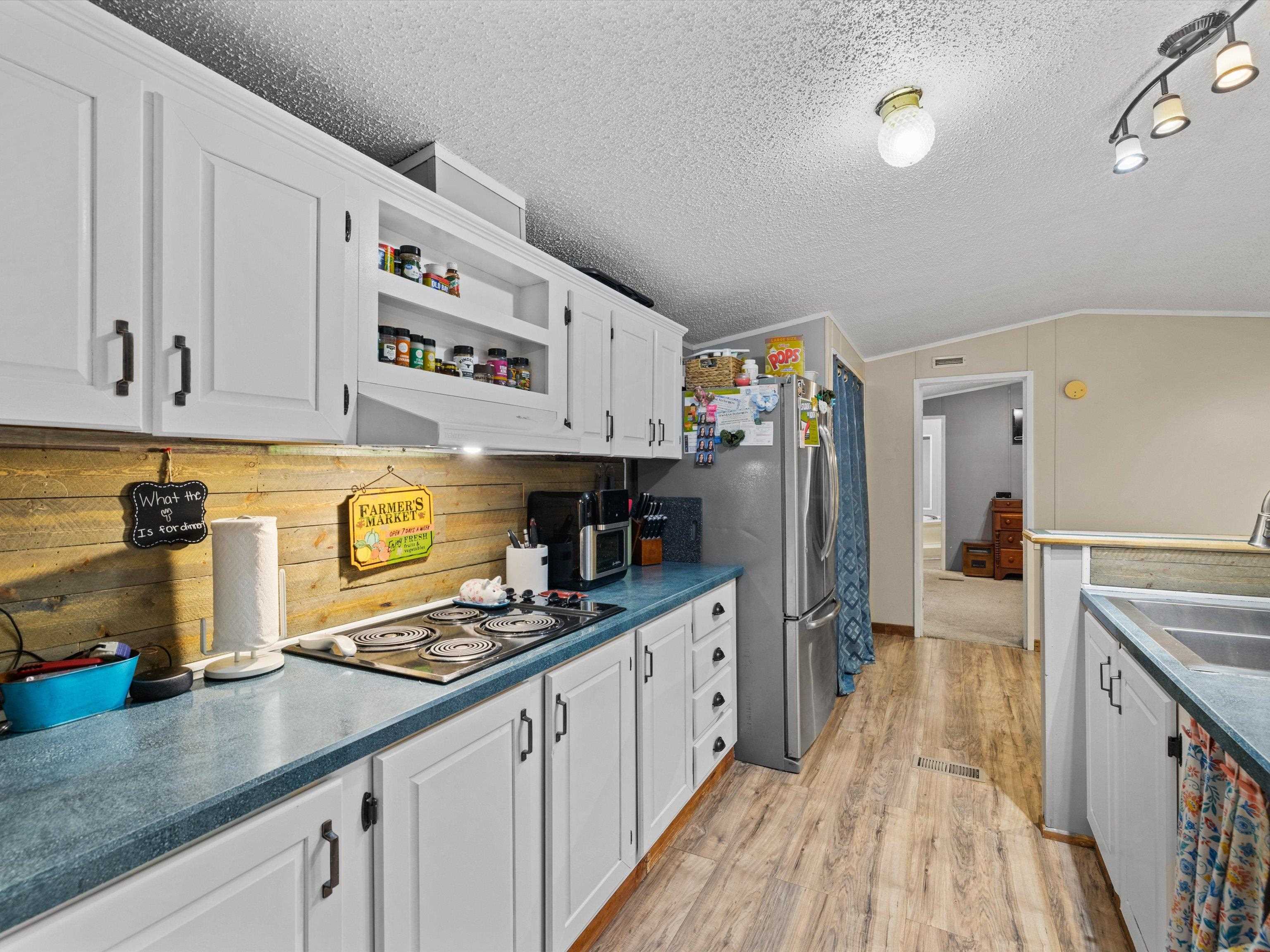 4724 Windy Hollow Road, Owensboro, Kentucky 42301, 3 Bedrooms Bedrooms, ,2 BathroomsBathrooms,Manufactured Home,For Sale,Windy Hollow Road,91155