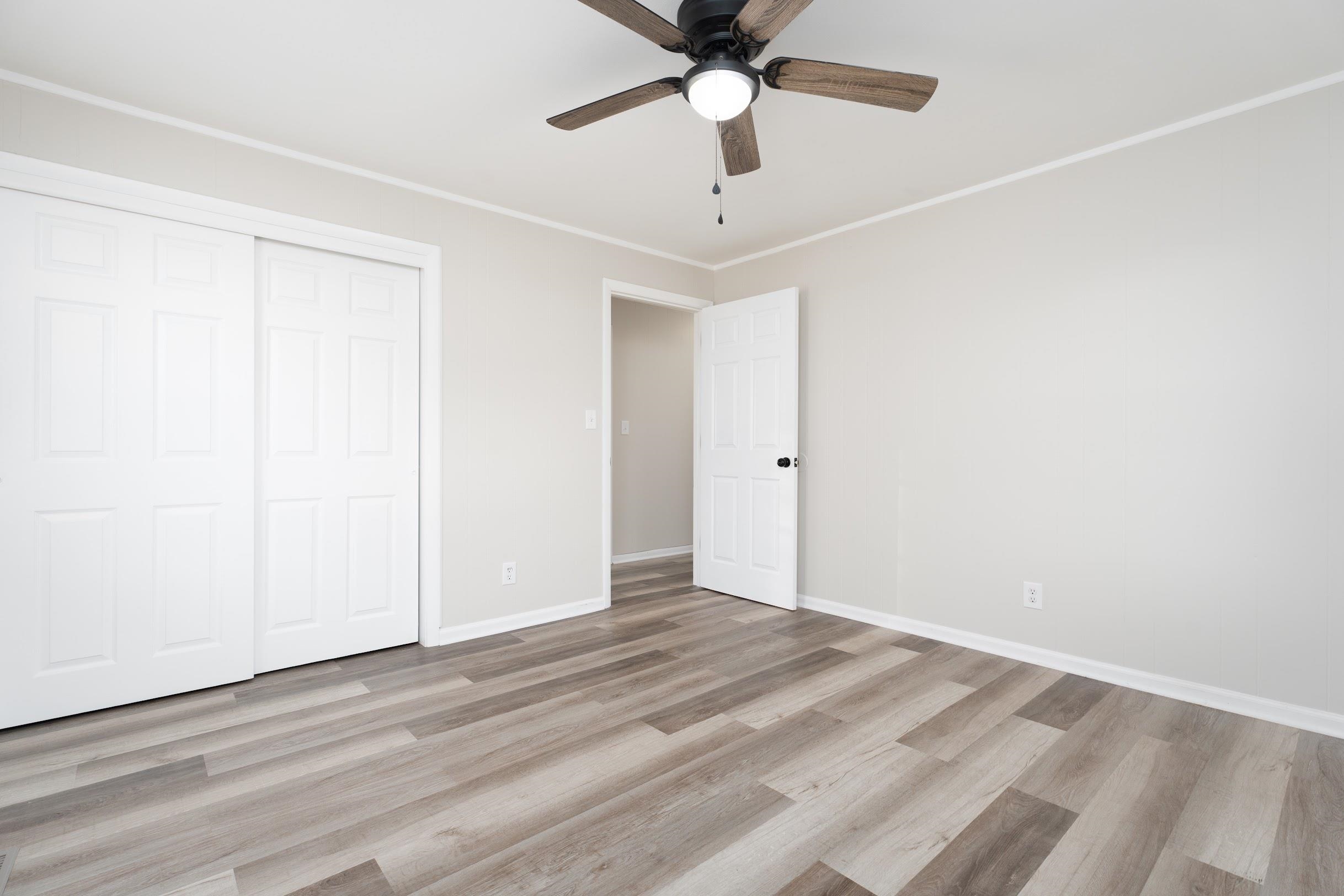 1301 Carter Rd, Owensboro, Kentucky 42301, 2 Bedrooms Bedrooms, ,1 BathroomBathrooms,Single Family Residence,For Sale,Carter Rd,91156