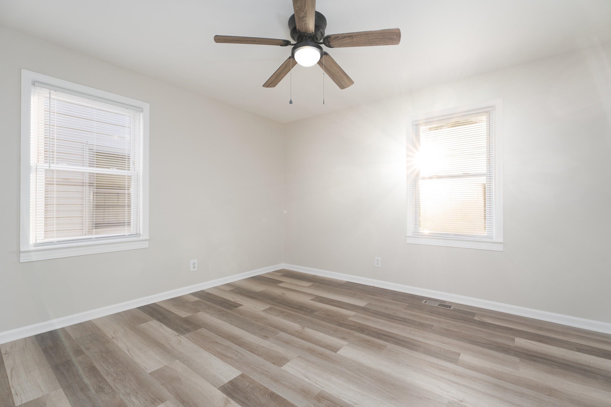 1301 Carter Rd, Owensboro, Kentucky 42301, 2 Bedrooms Bedrooms, ,1 BathroomBathrooms,Single Family Residence,For Sale,Carter Rd,91156