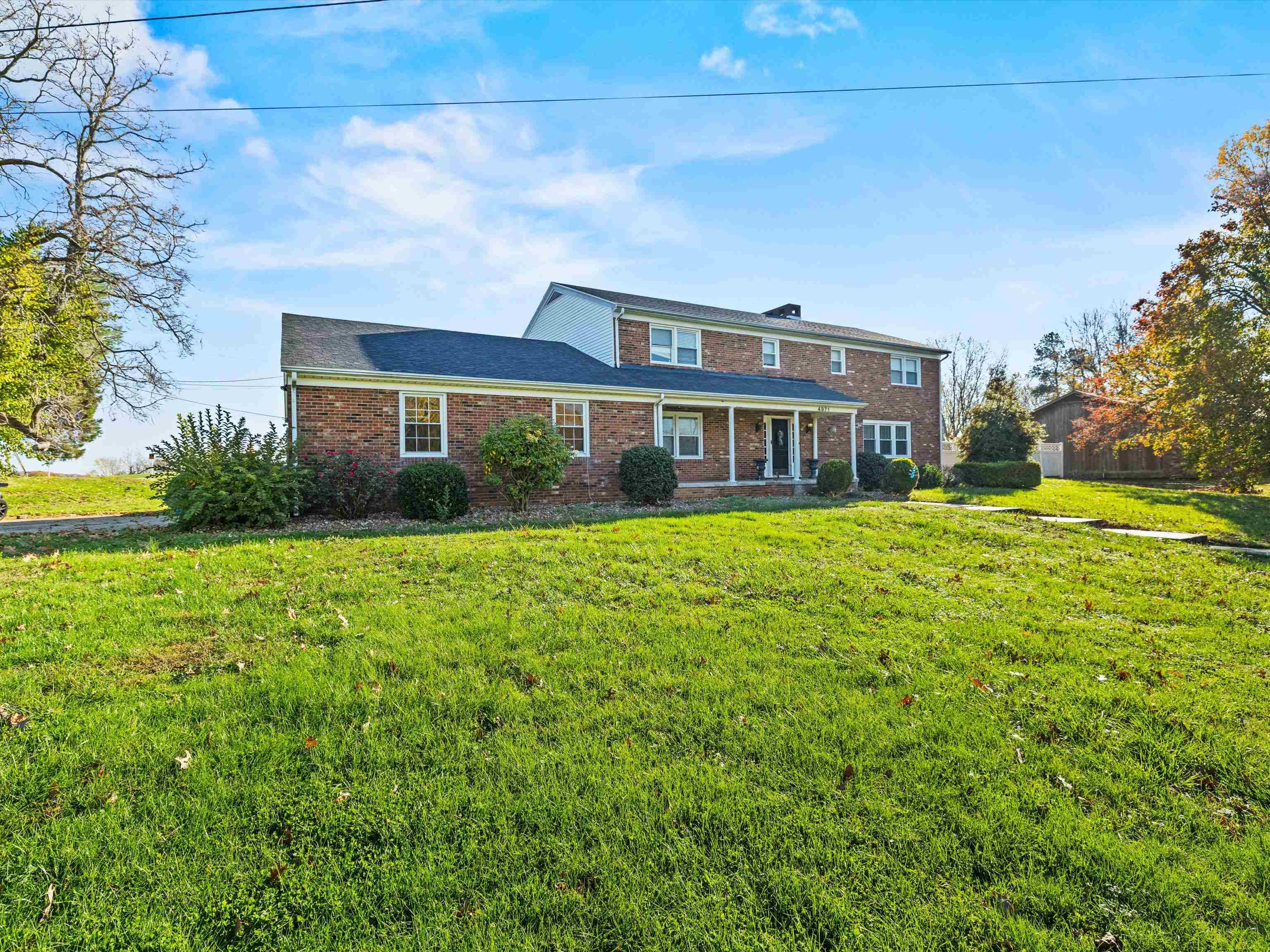 4971 Millers Mill Rd, Owensboro, Kentucky 42303, 5 Bedrooms Bedrooms, ,3 BathroomsBathrooms,Single Family Residence,For Sale,Millers Mill Rd,91157