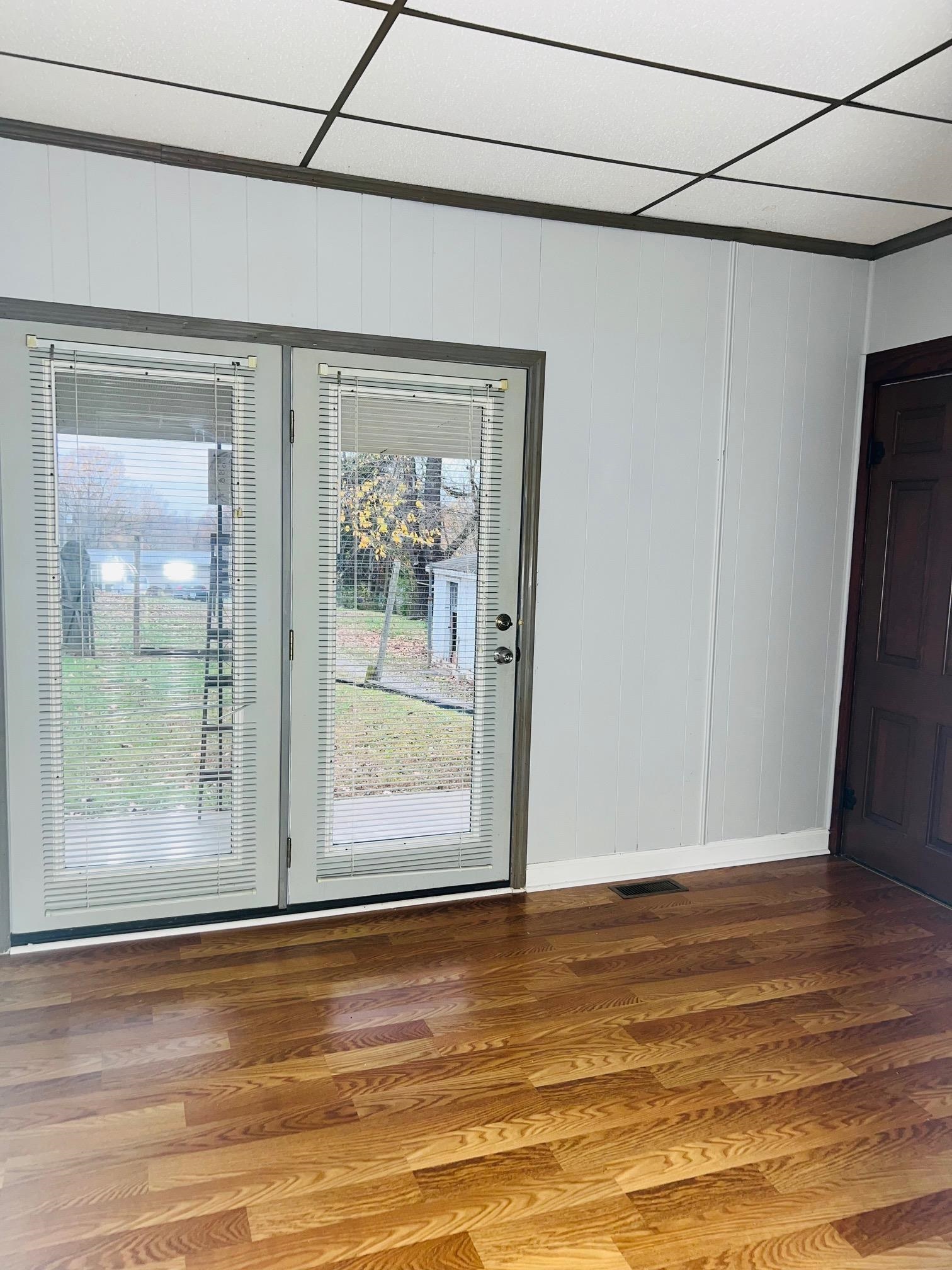509 3rd St, Central City, Kentucky 42066, 3 Bedrooms Bedrooms, ,1 BathroomBathrooms,Single Family Residence,For Sale,3rd St,91159