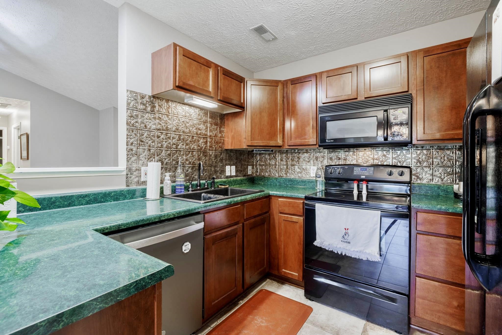2225 Crossing Pointe, Owensboro, Kentucky 42303, 3 Bedrooms Bedrooms, ,2 BathroomsBathrooms,Ranch,For Sale,Crossing Pointe,91160