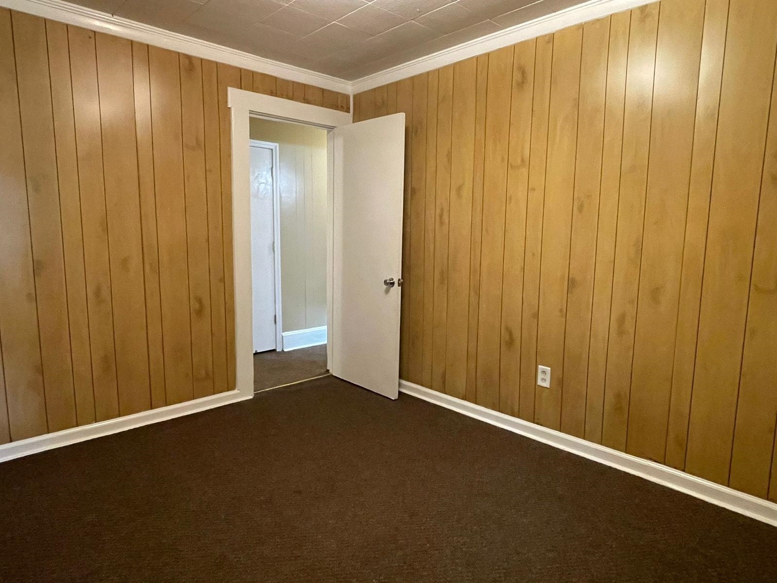 1724 McConnell Avenue, Owensboro, Kentucky 42303, 2 Bedrooms Bedrooms, ,1 BathroomBathrooms,Single Family Residence,For Sale,McConnell Avenue,91162