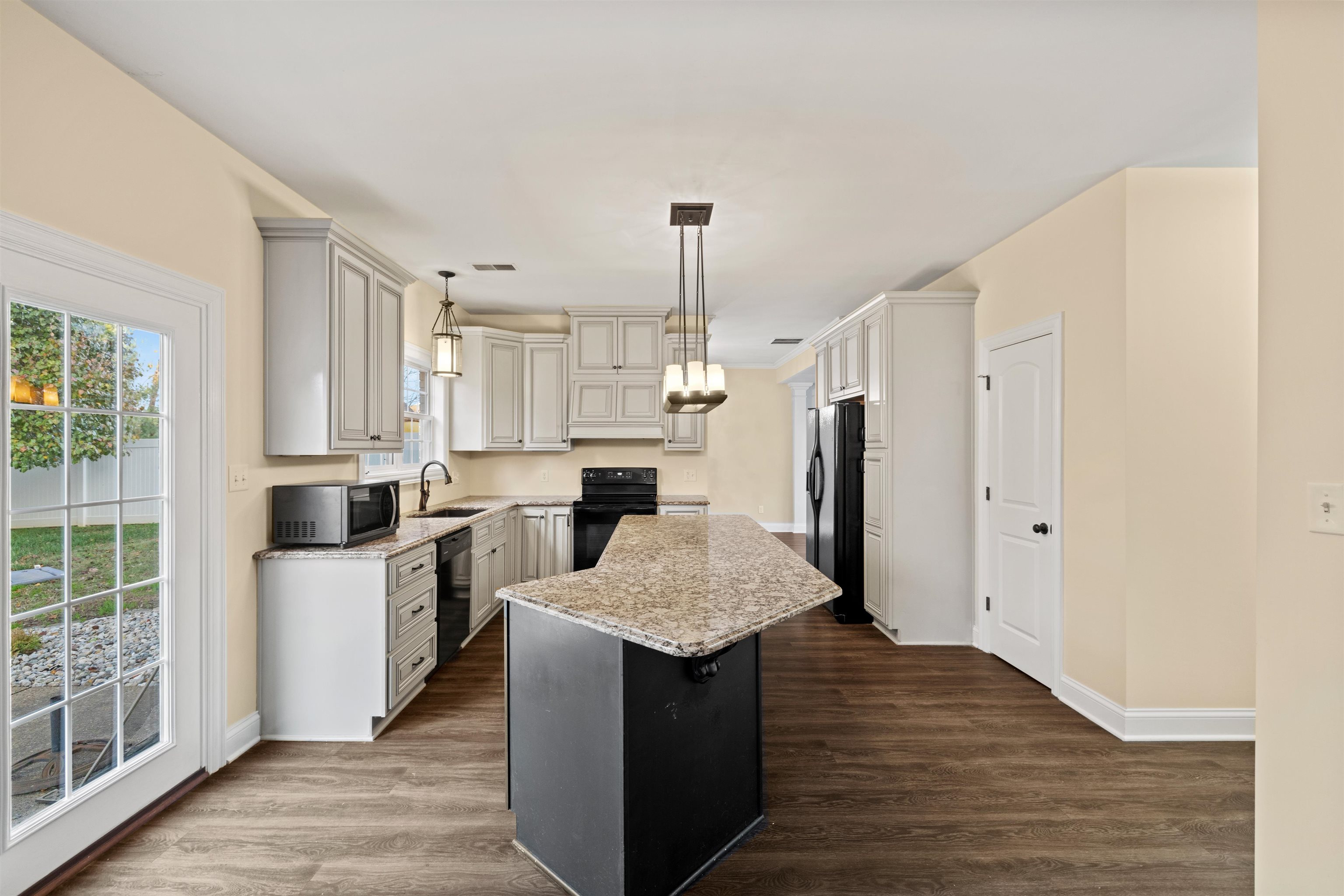 3031 Creek Branch Cove, Owensboro, Kentucky 42303, 4 Bedrooms Bedrooms, ,2 BathroomsBathrooms,Single Family Residence,For Sale,Creek Branch Cove,91163