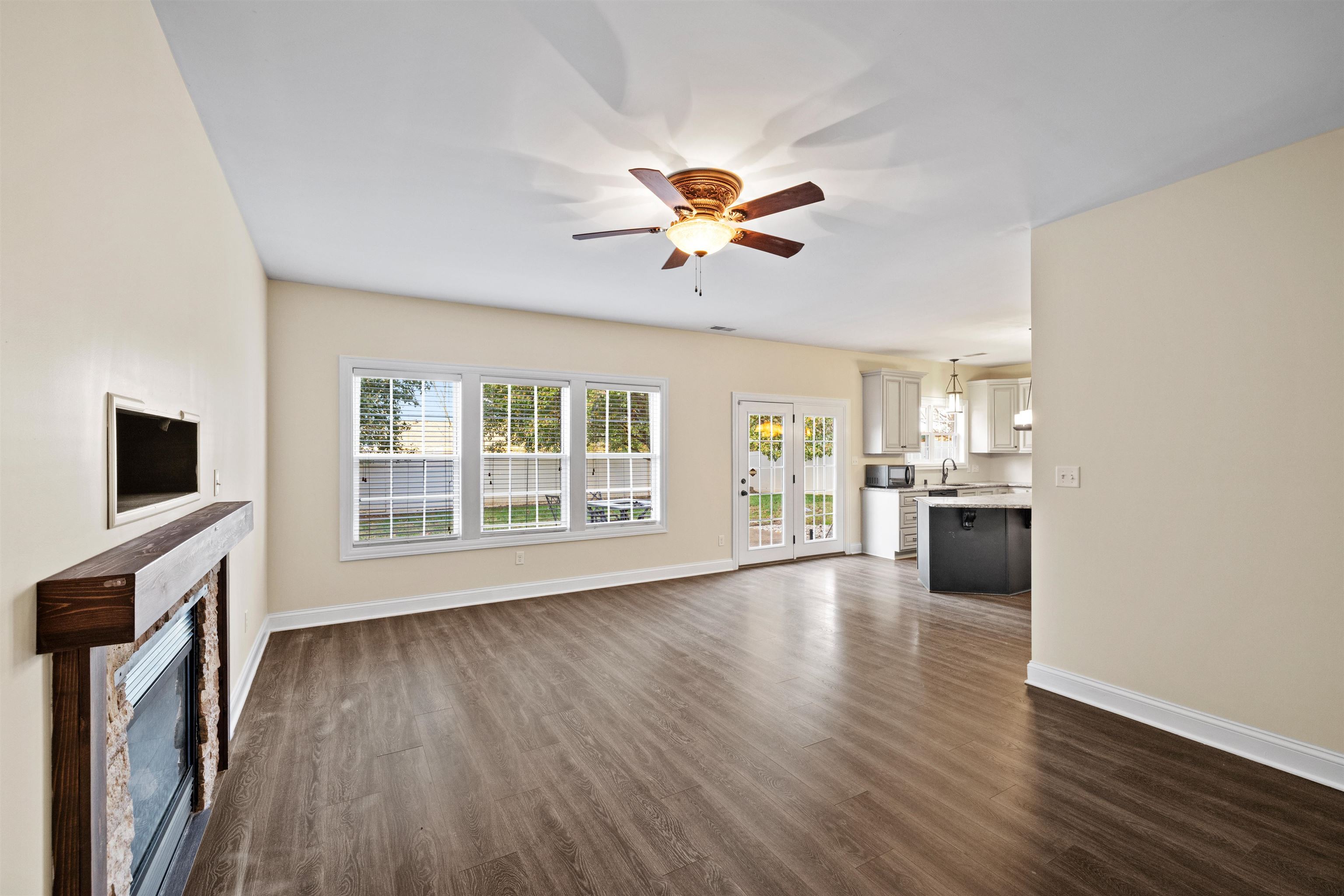 3031 Creek Branch Cove, Owensboro, Kentucky 42303, 4 Bedrooms Bedrooms, ,2 BathroomsBathrooms,Single Family Residence,For Sale,Creek Branch Cove,91163