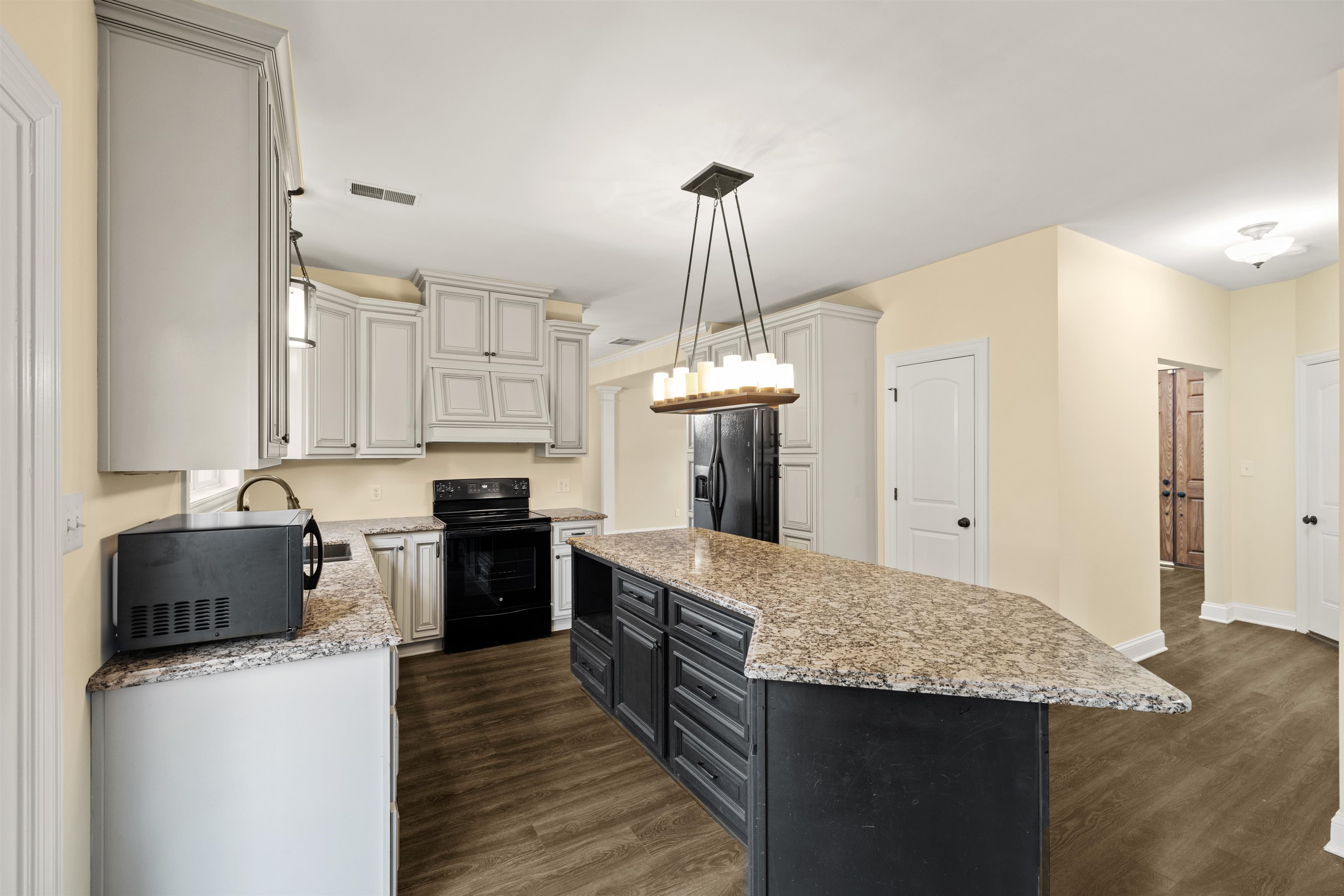 3031 Creek Branch Cove, Owensboro, Kentucky 42303, 4 Bedrooms Bedrooms, ,2 BathroomsBathrooms,Single Family Residence,For Sale,Creek Branch Cove,91163