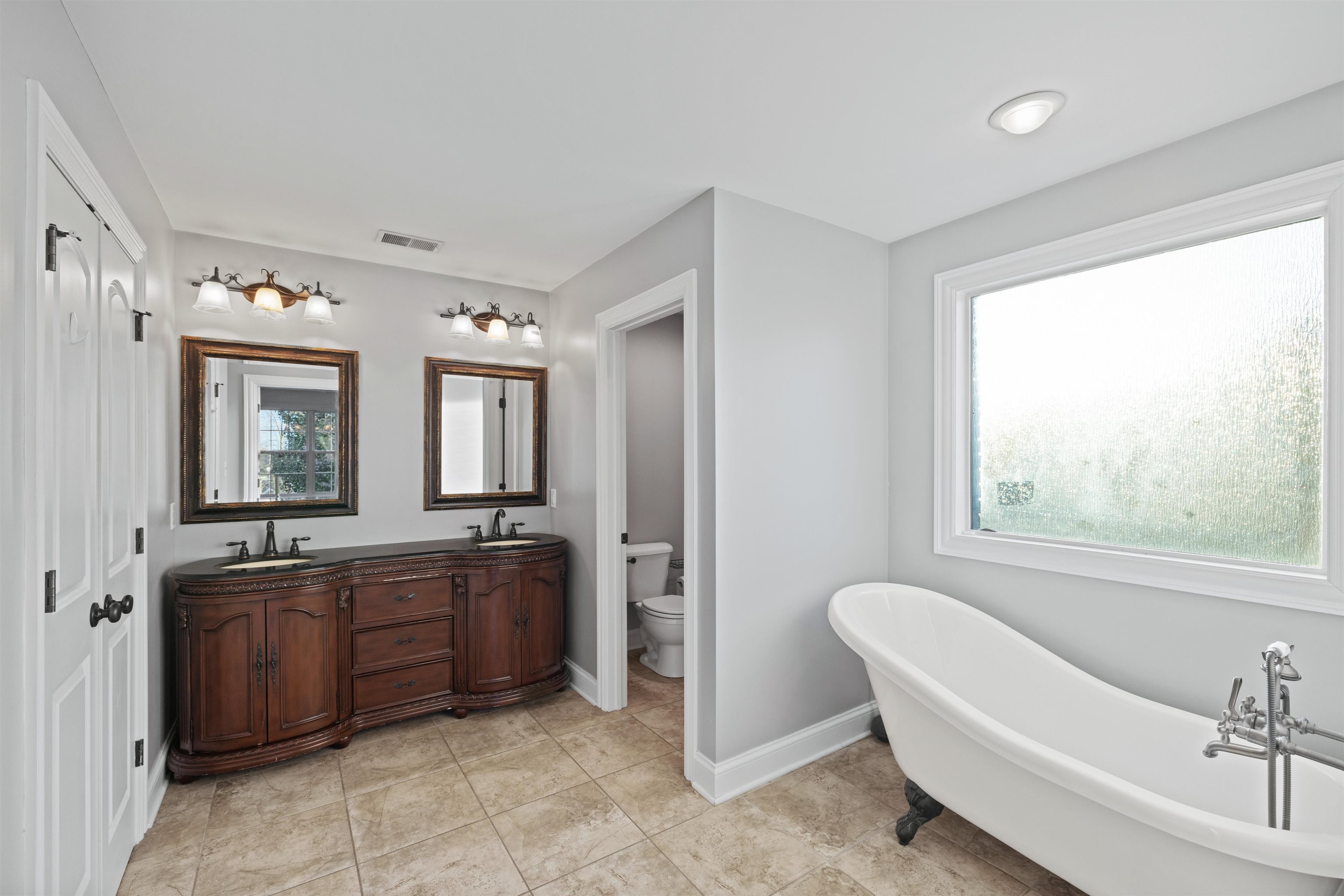 3031 Creek Branch Cove, Owensboro, Kentucky 42303, 4 Bedrooms Bedrooms, ,2 BathroomsBathrooms,Single Family Residence,For Sale,Creek Branch Cove,91163