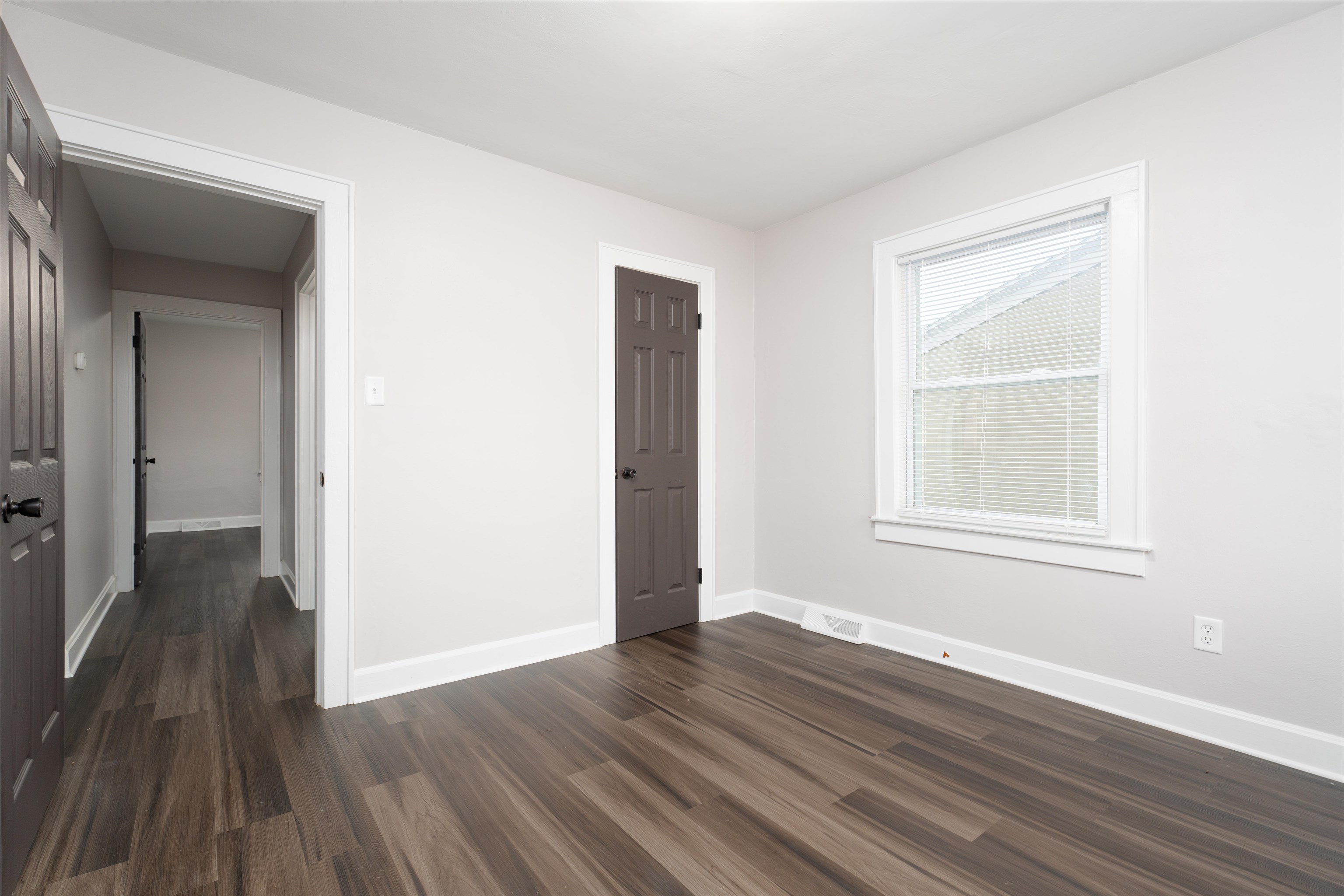 2116 Hathaway Street, Owensboro, Kentucky 42303-2900, 2 Bedrooms Bedrooms, ,1 BathroomBathrooms,Single Family Residence,For Sale,Hathaway Street,91165