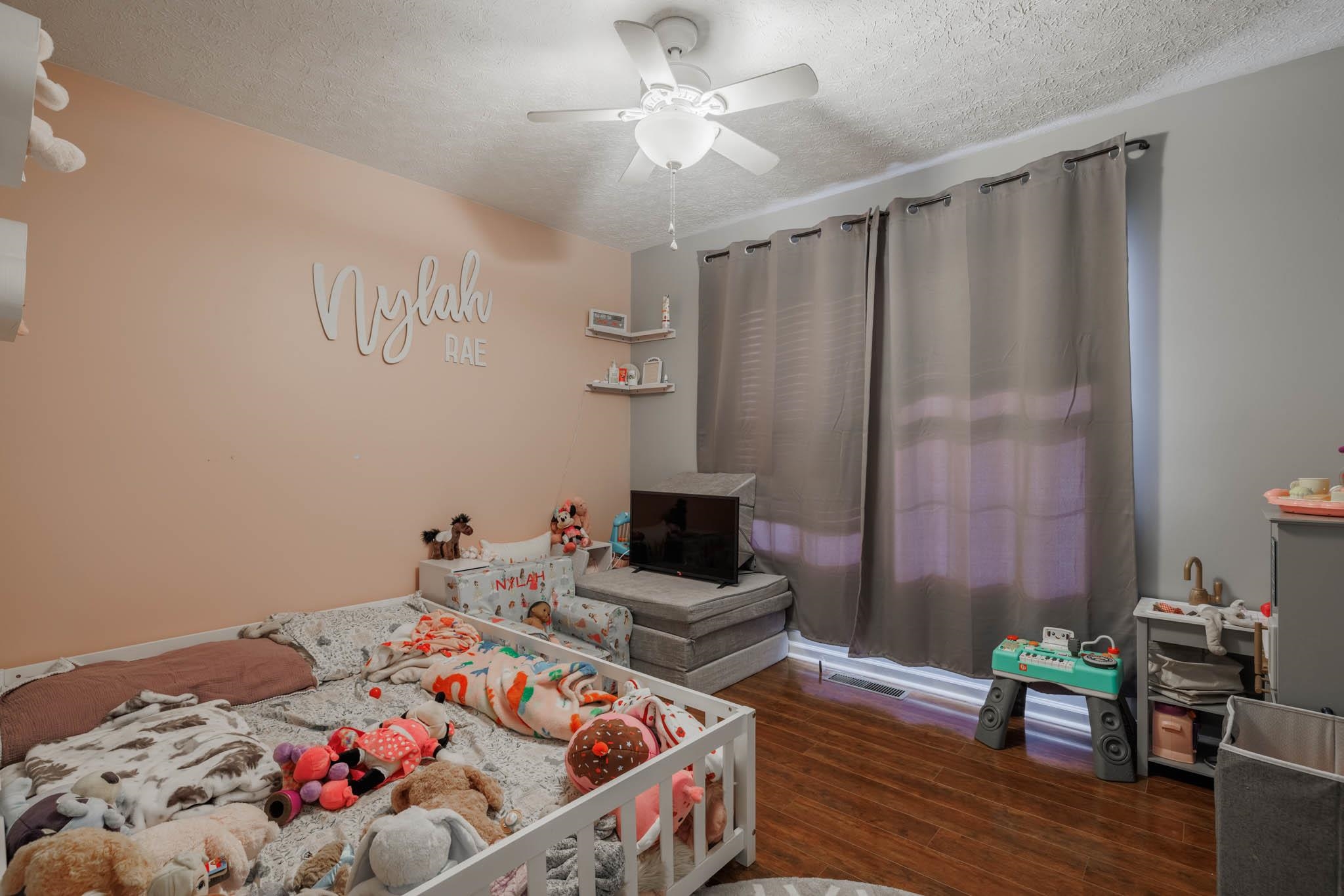 3827 Countryside Drive, Owensboro, Kentucky 42303, 3 Bedrooms Bedrooms, ,2 BathroomsBathrooms,Single Family Residence,For Sale,Countryside Drive,91167