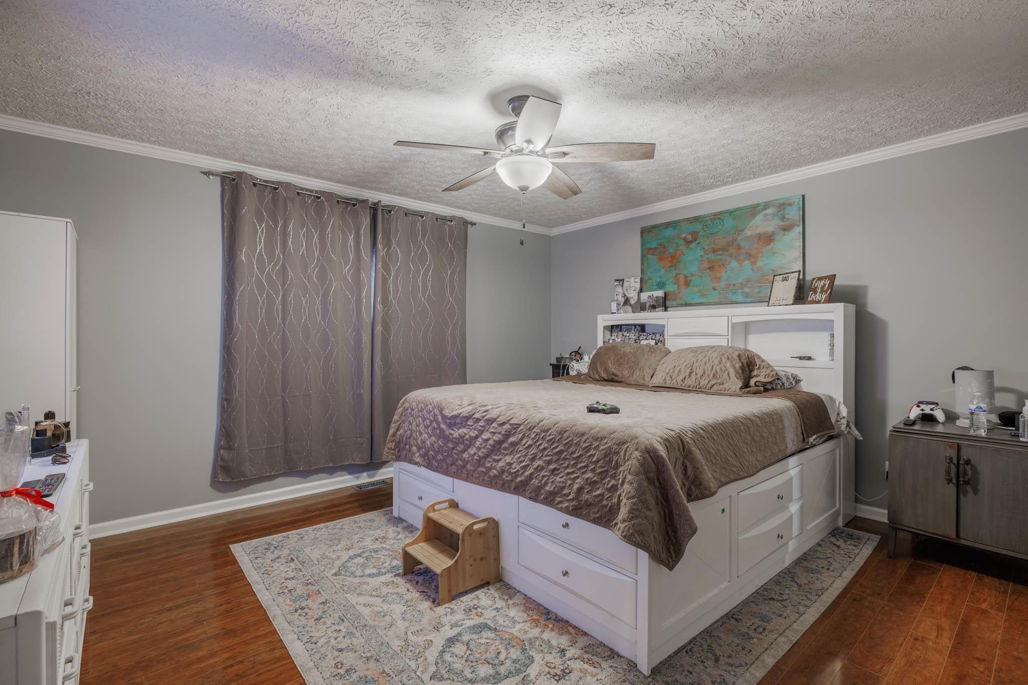 3827 Countryside Drive, Owensboro, Kentucky 42303, 3 Bedrooms Bedrooms, ,2 BathroomsBathrooms,Single Family Residence,For Sale,Countryside Drive,91167