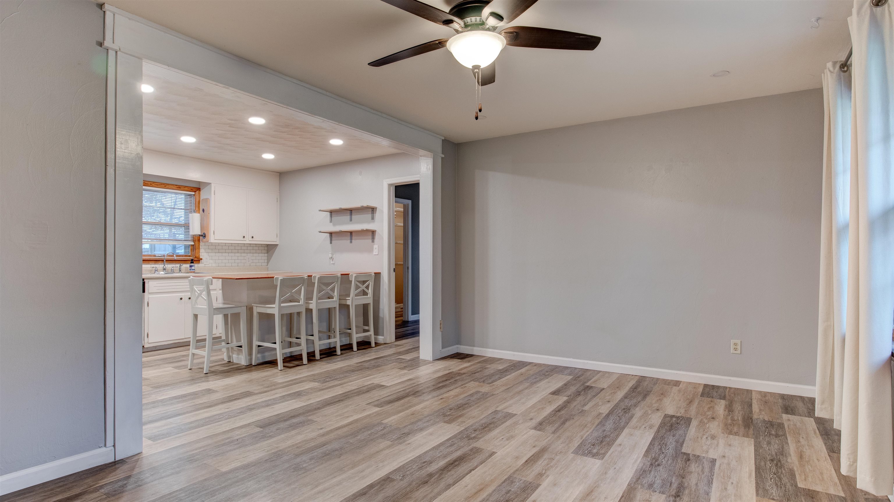 7024 Masonville Habit Road, Philpot, Kentucky 42366-9105, 4 Bedrooms Bedrooms, ,1 BathroomBathrooms,Single Family Residence,For Sale,Masonville Habit Road,91168