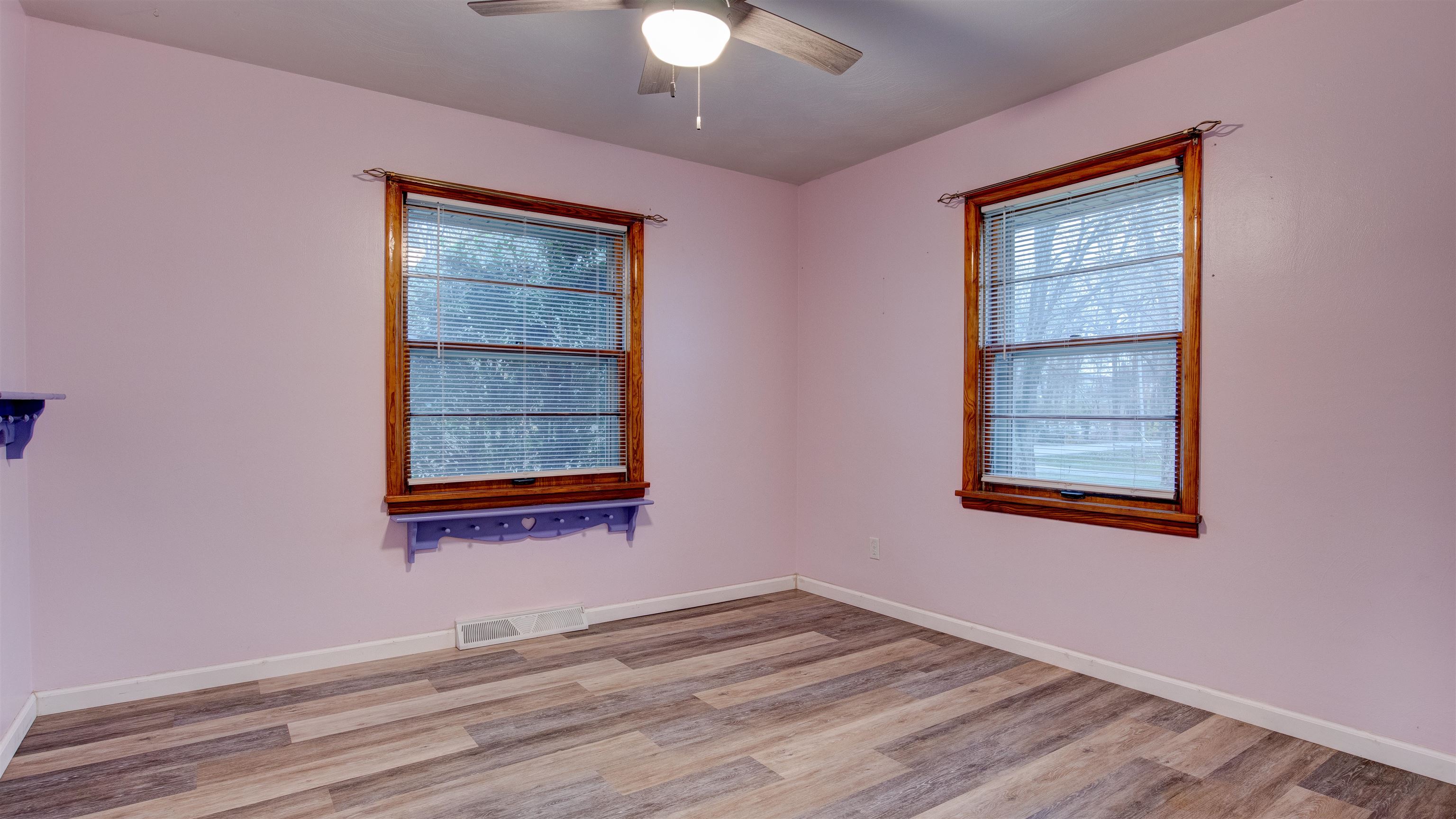 7024 Masonville Habit Road, Philpot, Kentucky 42366-9105, 4 Bedrooms Bedrooms, ,1 BathroomBathrooms,Single Family Residence,For Sale,Masonville Habit Road,91168