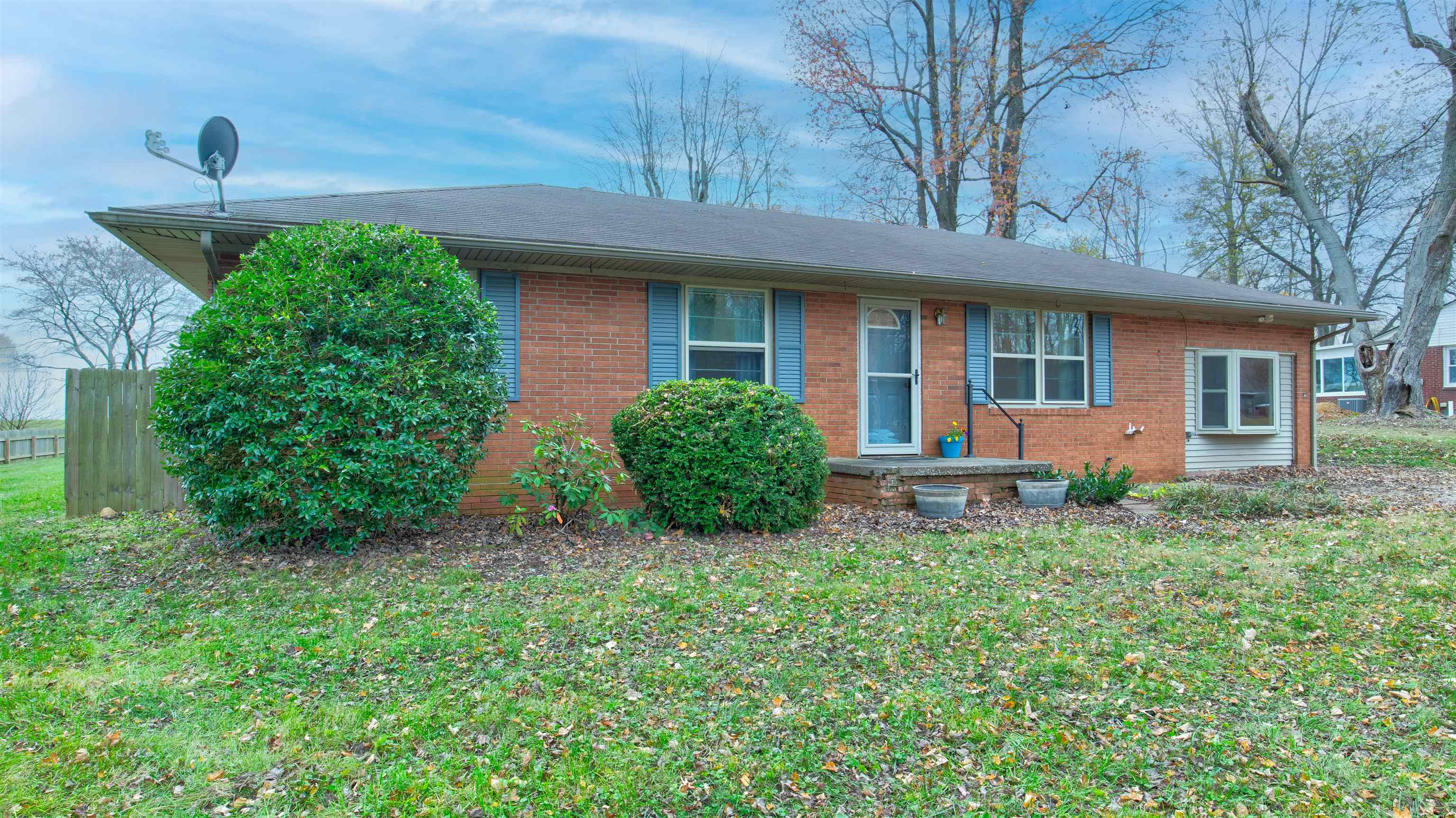 7024 Masonville Habit Road, Philpot, Kentucky 42366-9105, 4 Bedrooms Bedrooms, ,1 BathroomBathrooms,Single Family Residence,For Sale,Masonville Habit Road,91168