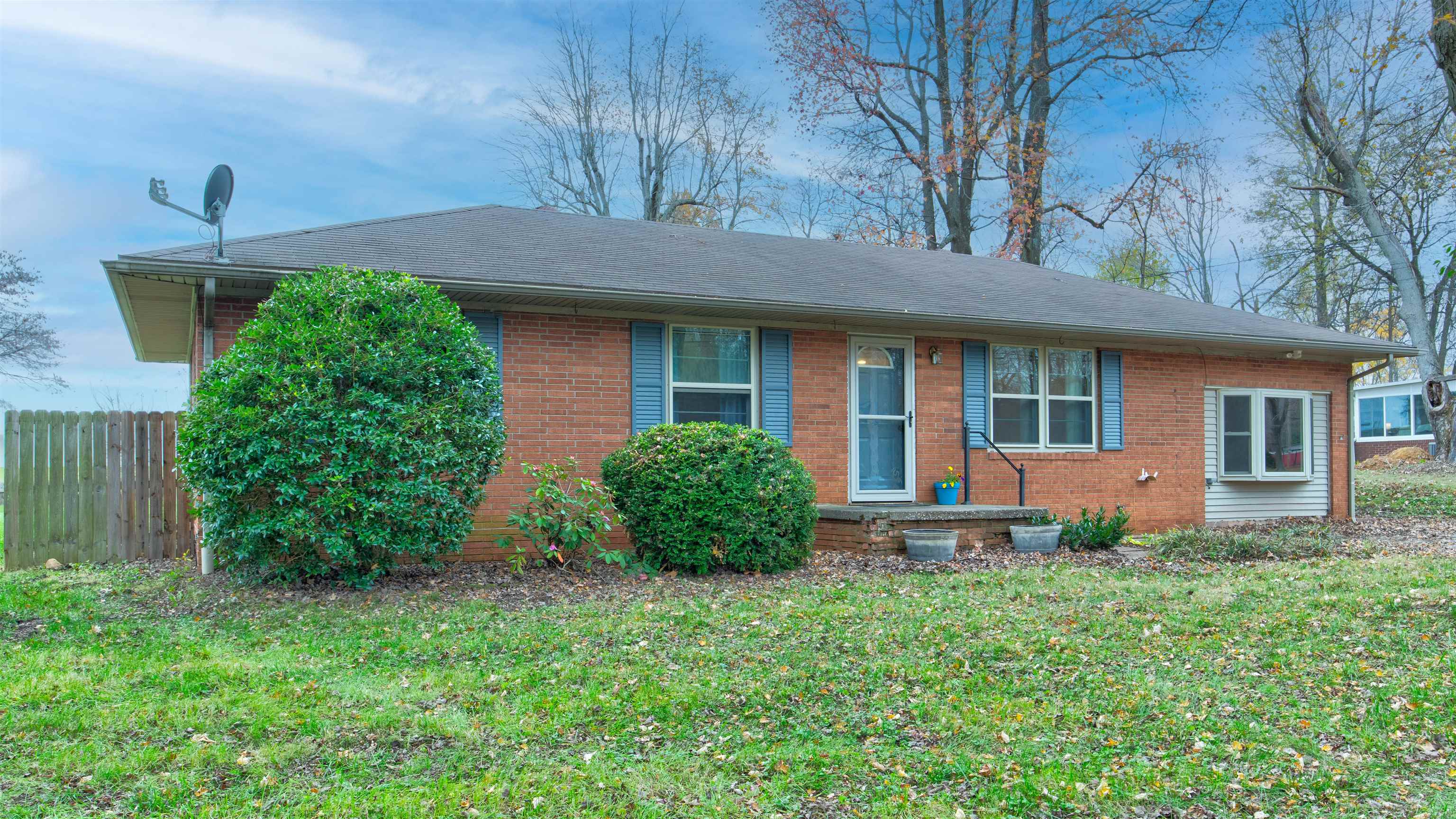 7024 Masonville Habit Road, Philpot, Kentucky 42366-9105, 4 Bedrooms Bedrooms, ,1 BathroomBathrooms,Single Family Residence,For Sale,Masonville Habit Road,91168