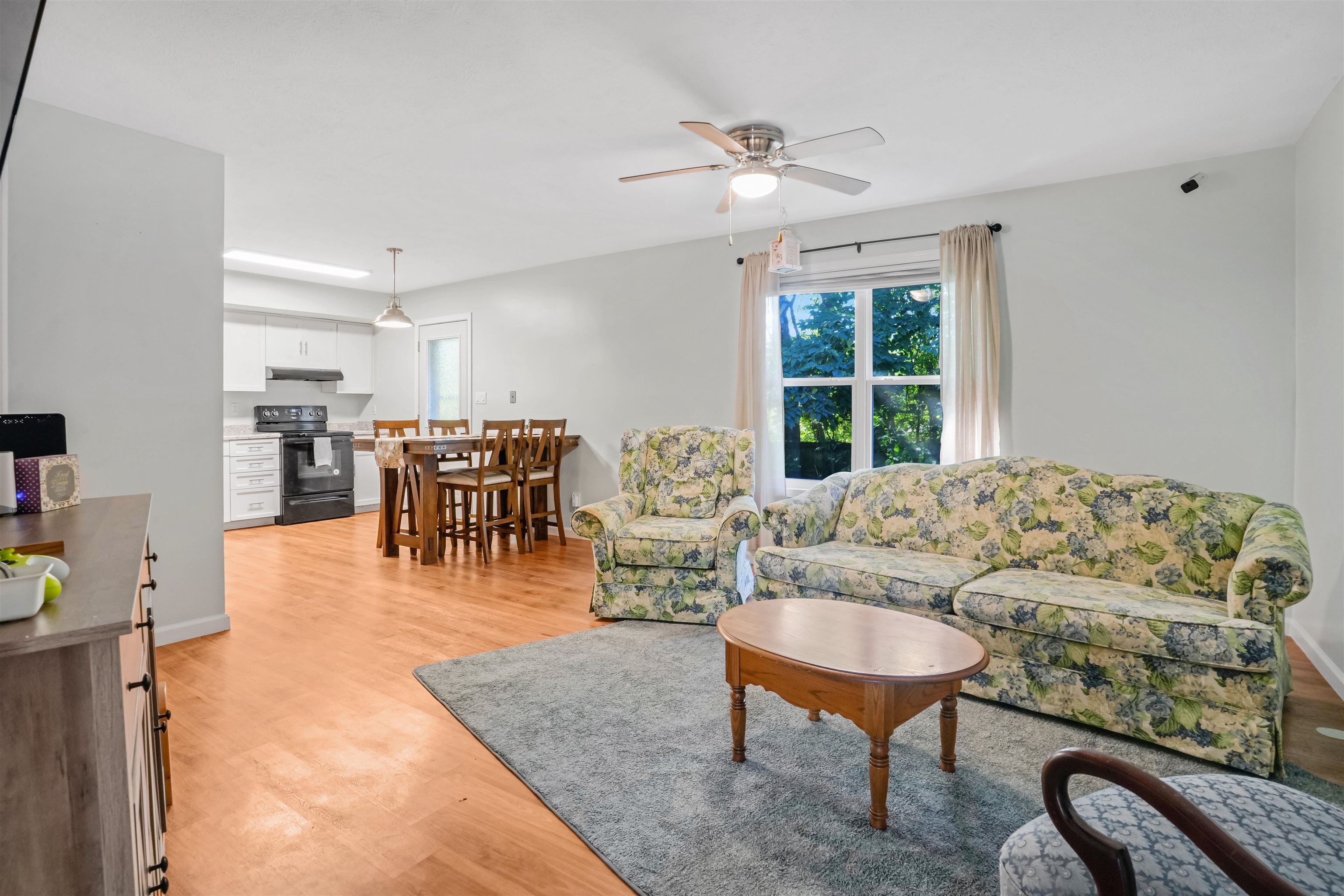 1911 Governor Street, Evansville, Indiana 47713, 3 Bedrooms Bedrooms, ,1 BathroomBathrooms,Single Family Residence,For Sale,Governor Street,91172