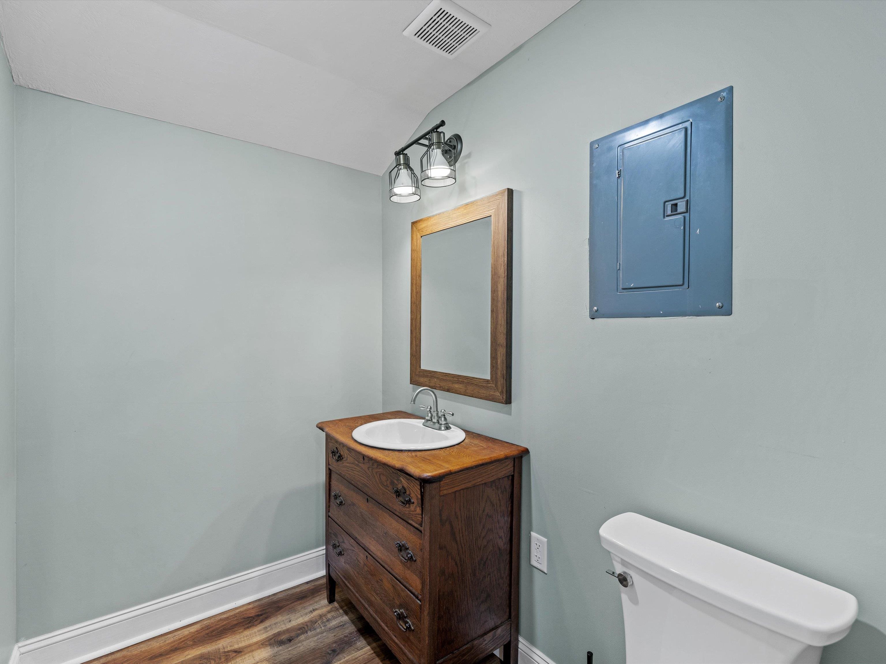 208 Hollow Church Road, Falls of Rough, Kentucky 40119, 4 Bedrooms Bedrooms, ,2 BathroomsBathrooms,Single Family Residence,For Sale,Hollow Church Road,91174