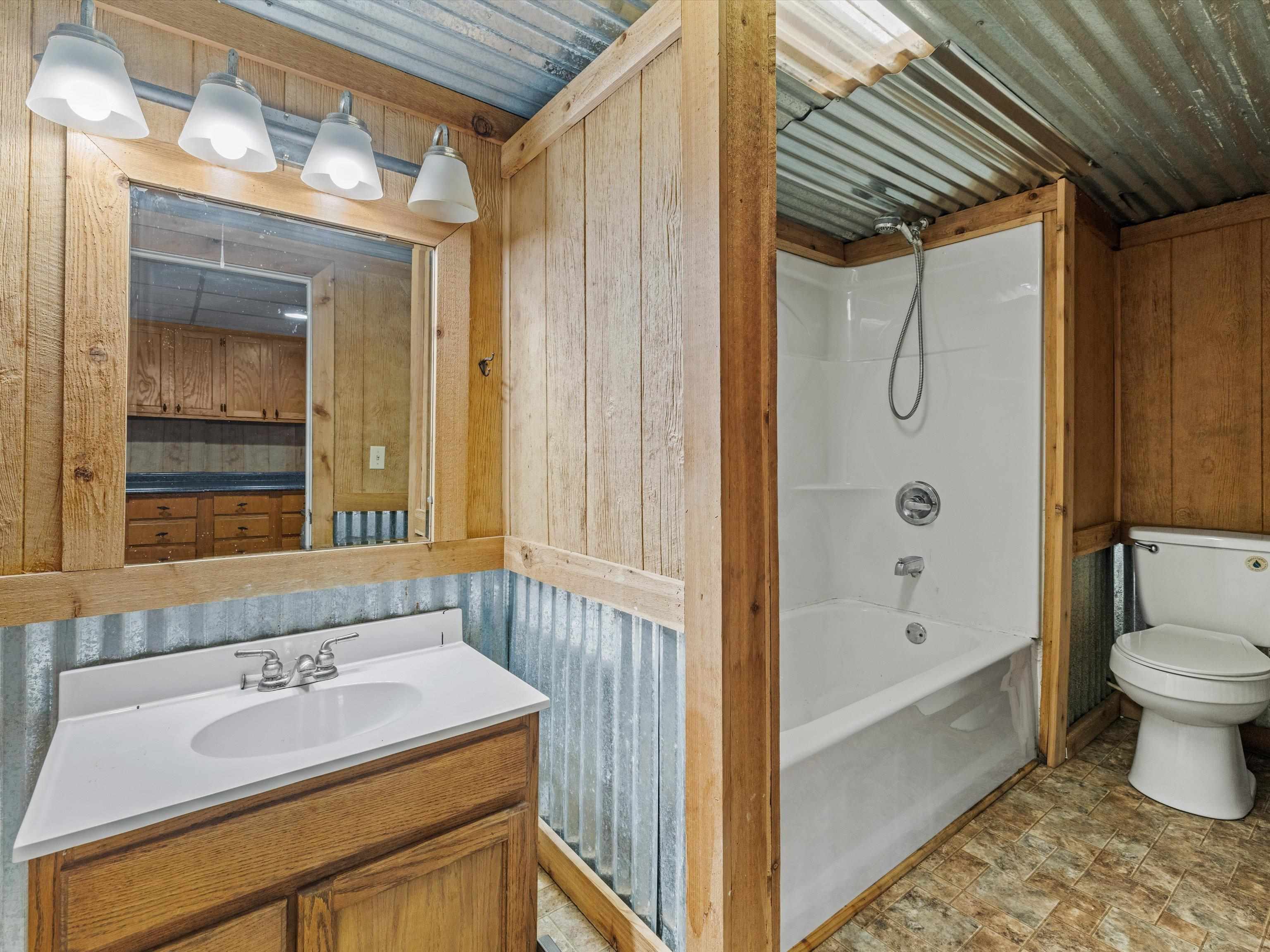 208 Hollow Church Road, Falls of Rough, Kentucky 40119, 4 Bedrooms Bedrooms, ,2 BathroomsBathrooms,Single Family Residence,For Sale,Hollow Church Road,91174