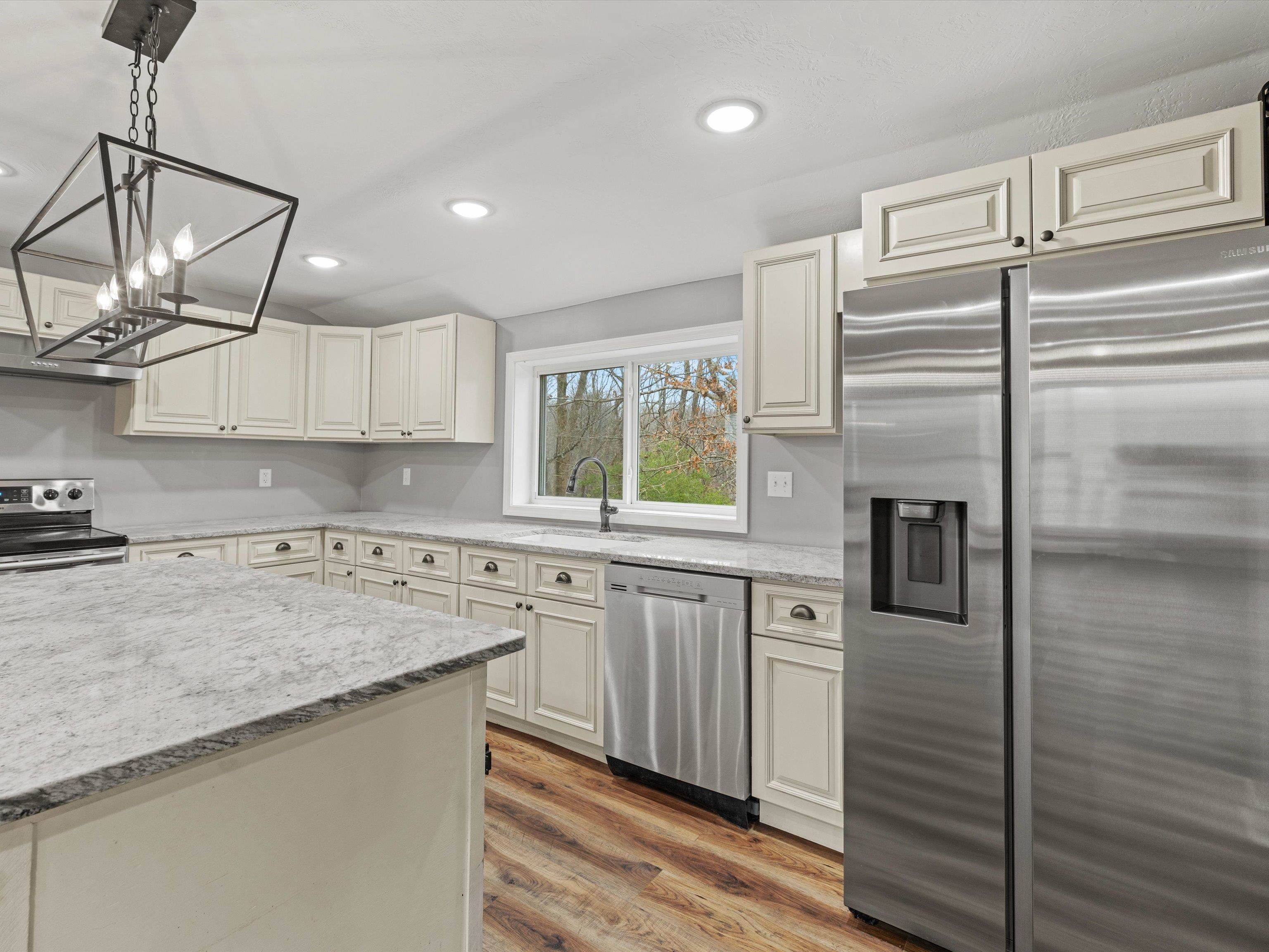 208 Hollow Church Road, Falls of Rough, Kentucky 40119, 4 Bedrooms Bedrooms, ,2 BathroomsBathrooms,Single Family Residence,For Sale,Hollow Church Road,91174