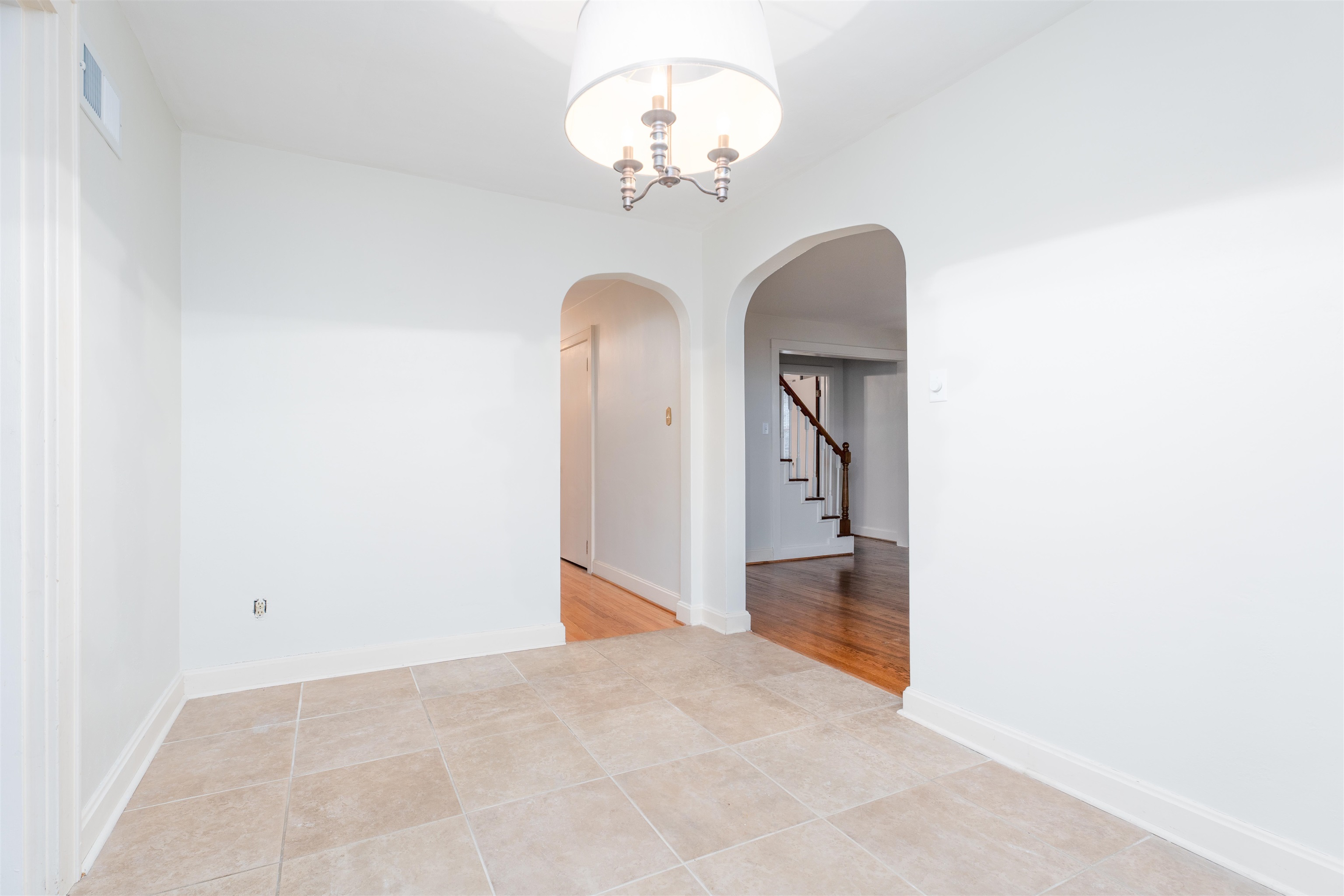 1212 Hill Ave, Owensboro, Kentucky 42301, 4 Bedrooms Bedrooms, ,2 BathroomsBathrooms,Single Family Residence,For Sale,Hill Ave,91175