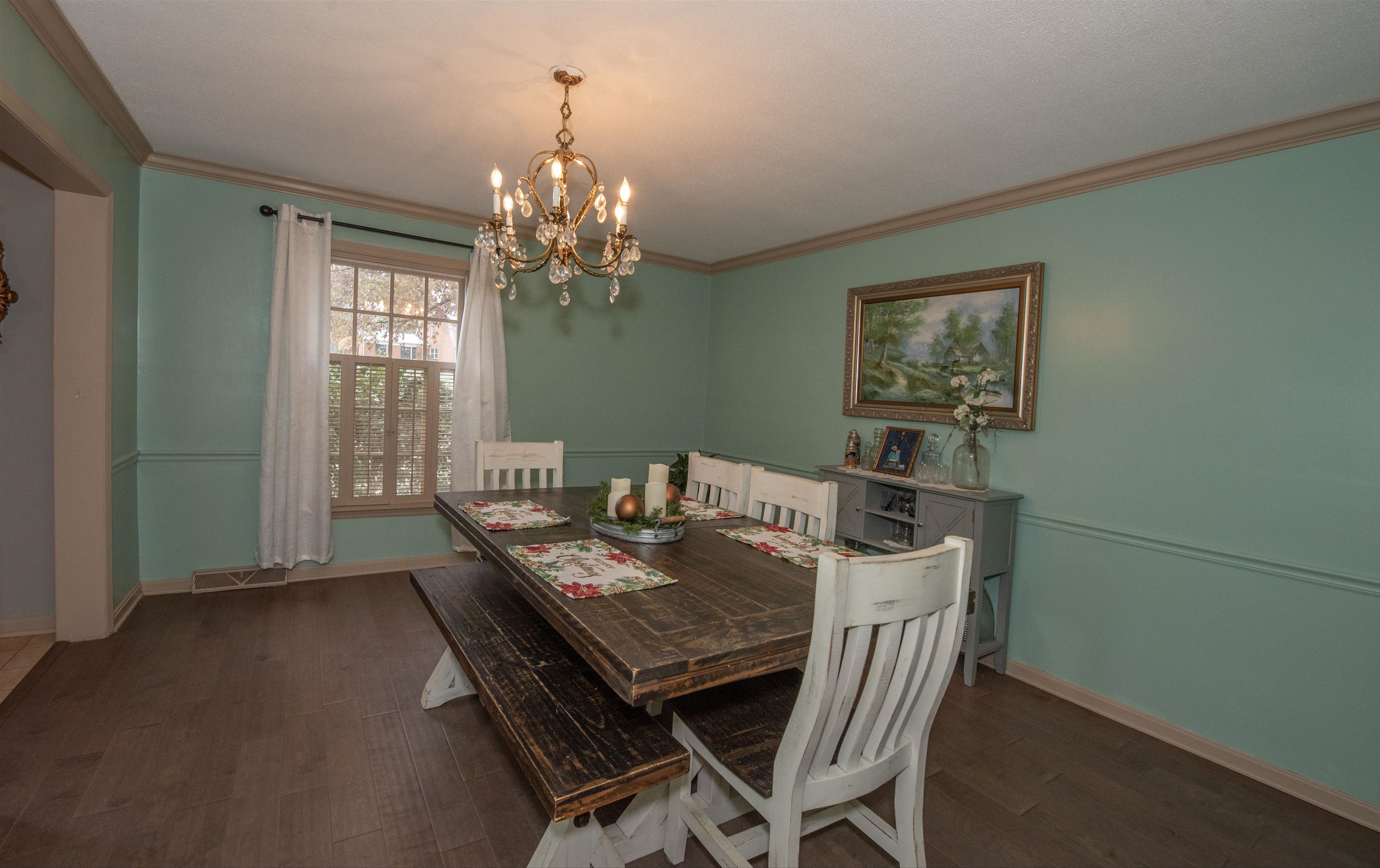 1104 Hickory, Owensboro, Kentucky 42303, 3 Bedrooms Bedrooms, ,2 BathroomsBathrooms,Single Family Residence,For Sale,Hickory,91177
