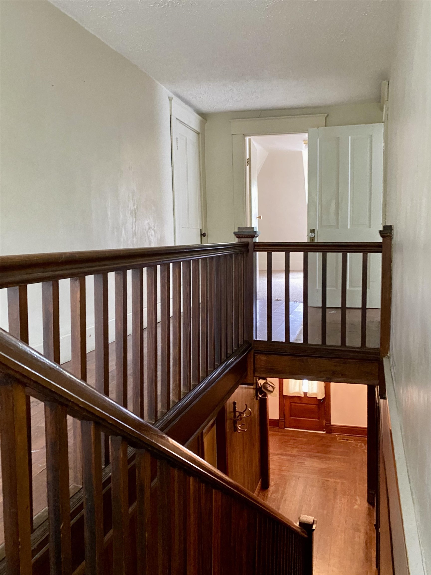 164 Main St, Greenville, Kentucky 42345, 4 Bedrooms Bedrooms, ,3 BathroomsBathrooms,Single Family Residence,For Sale,Main St,91179