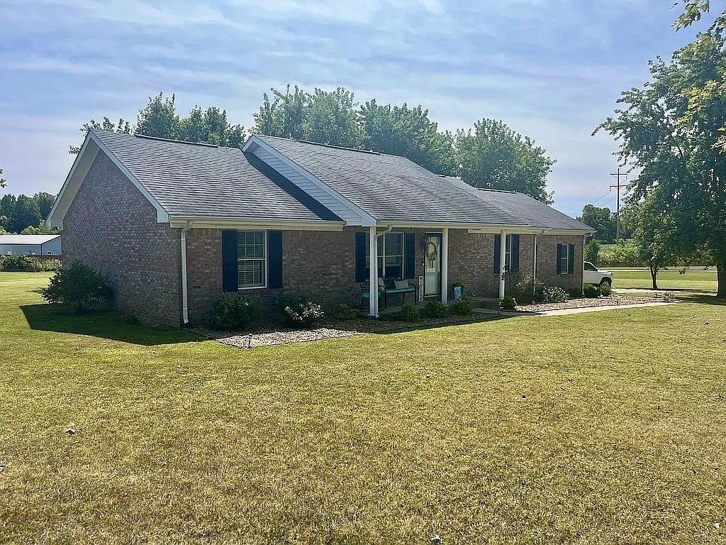 11905 Chelsea Dr., Utica, Kentucky 42376, 3 Bedrooms Bedrooms, ,2 BathroomsBathrooms,Single Family Residence,For Sale,Chelsea Dr.,91181