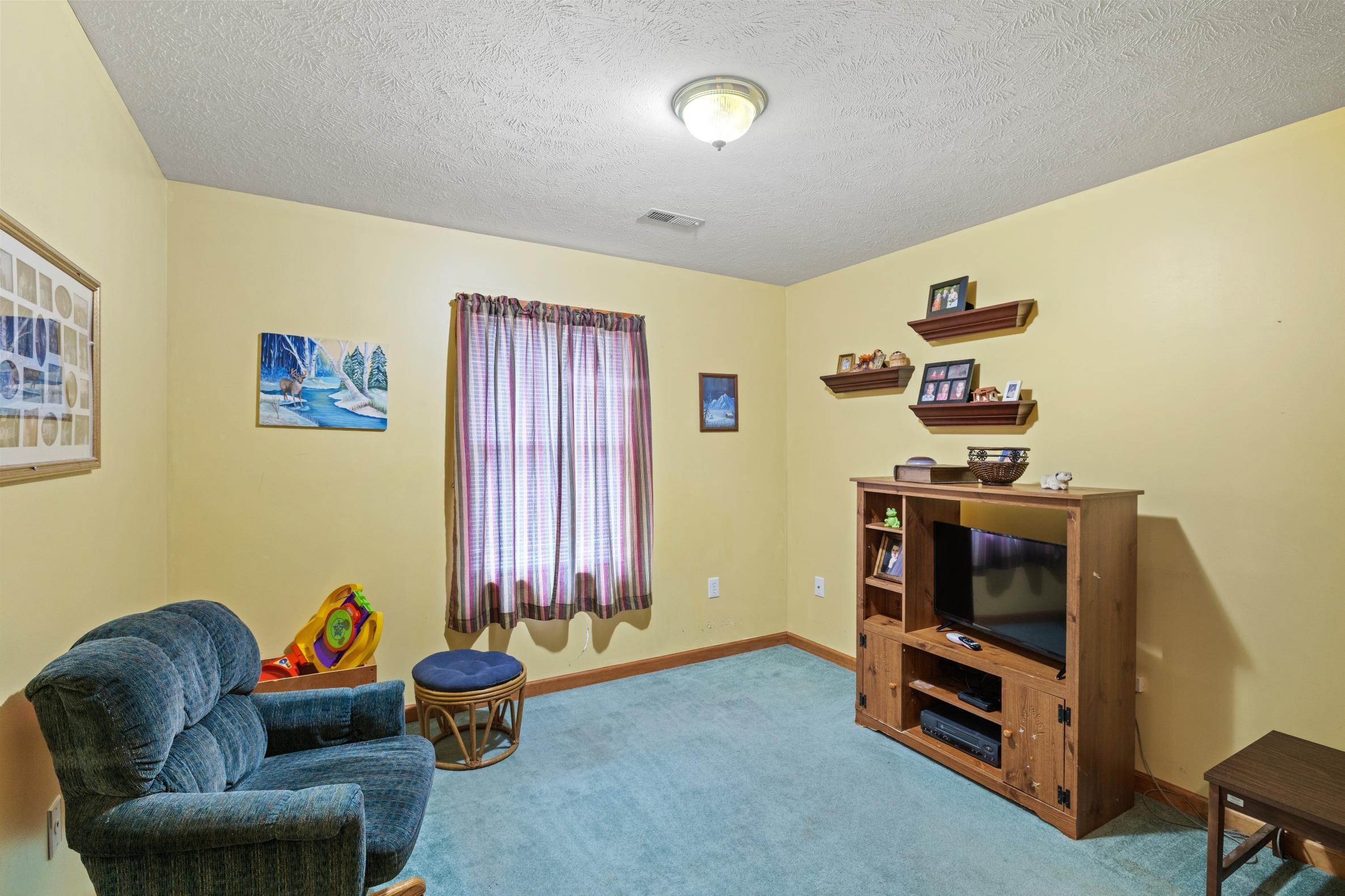 398 Blue Grass Dr, Lewisport, Kentucky 42351, 3 Bedrooms Bedrooms, ,2 BathroomsBathrooms,Single Family Residence,For Sale,Blue Grass Dr,91182