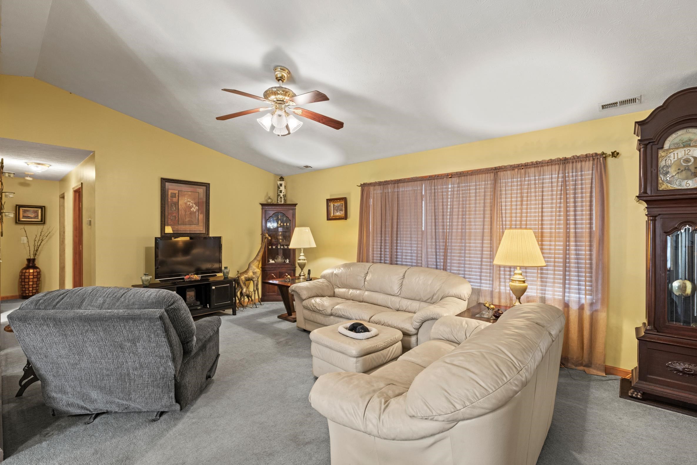 398 Blue Grass Dr, Lewisport, Kentucky 42351, 3 Bedrooms Bedrooms, ,2 BathroomsBathrooms,Single Family Residence,For Sale,Blue Grass Dr,91182