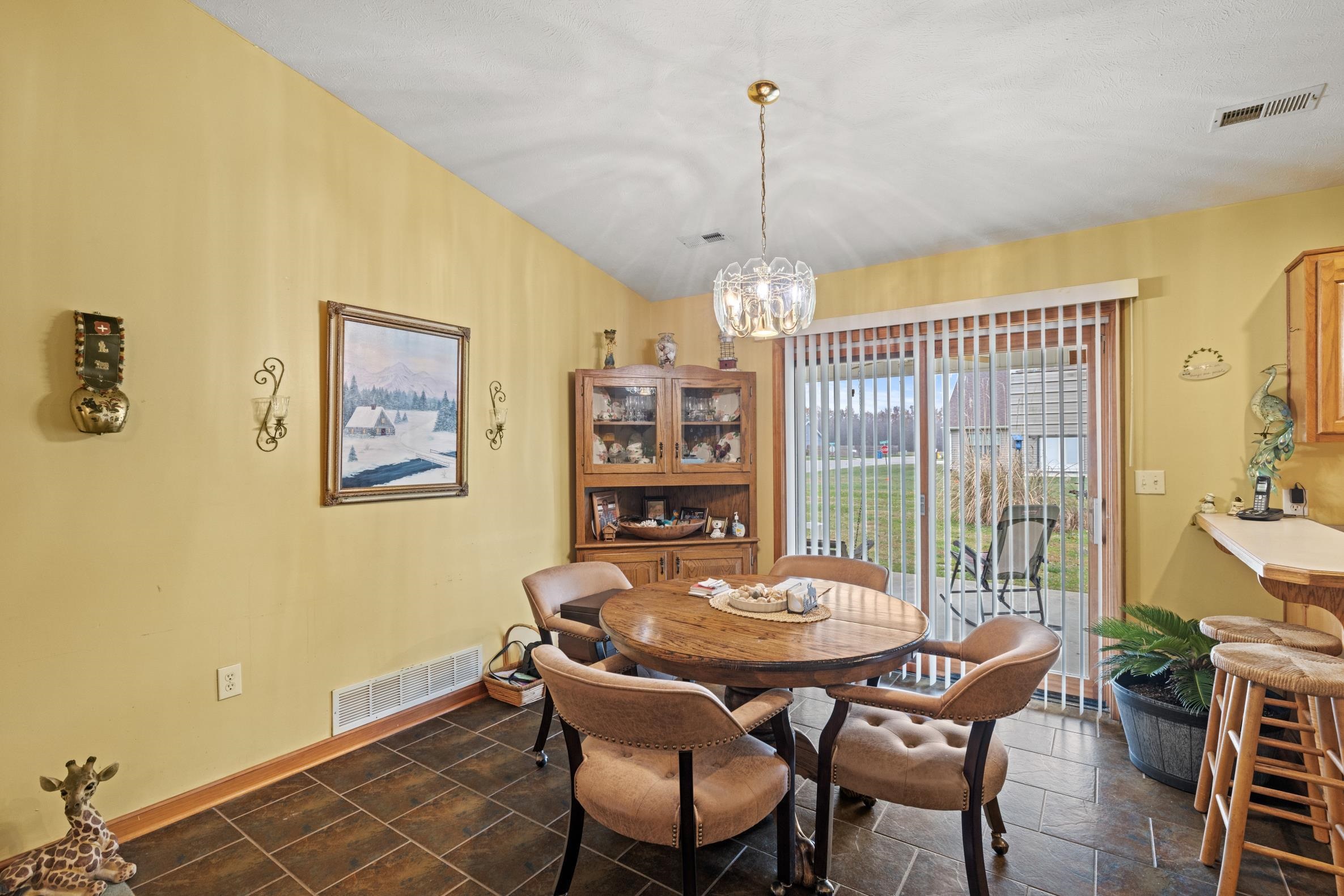 398 Blue Grass Dr, Lewisport, Kentucky 42351, 3 Bedrooms Bedrooms, ,2 BathroomsBathrooms,Single Family Residence,For Sale,Blue Grass Dr,91182