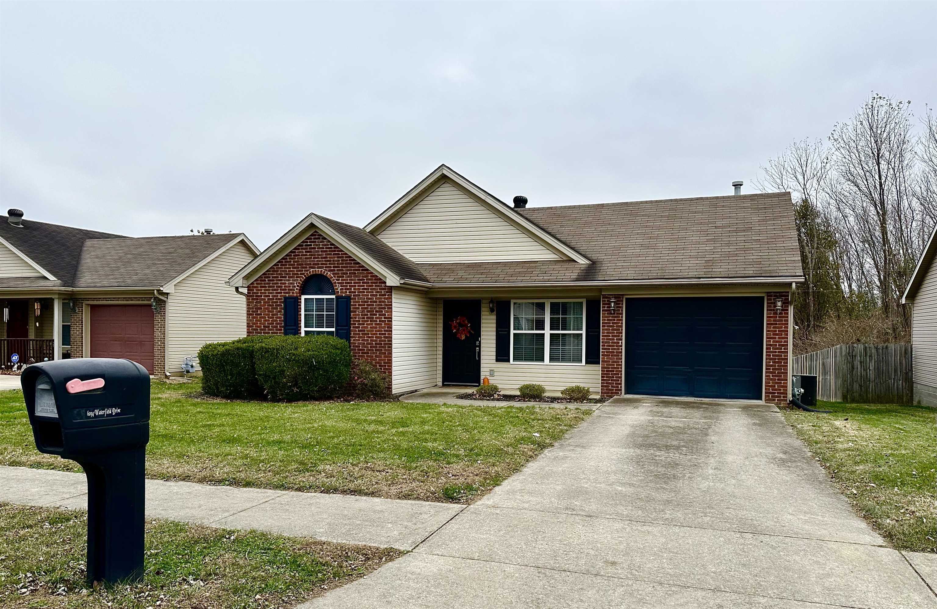 6294 Waterfield Drive, Owensboro, Kentucky 42303, 3 Bedrooms Bedrooms, ,2 BathroomsBathrooms,Single Family Residence,For Sale,Waterfield Drive,91183