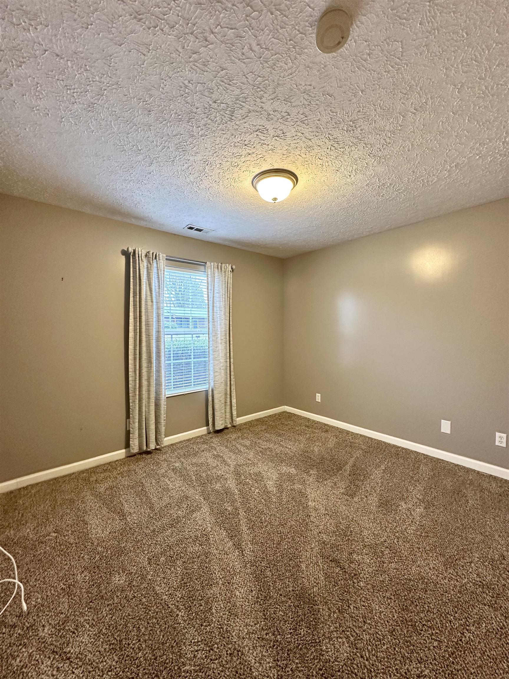 6294 Waterfield Drive, Owensboro, Kentucky 42303, 3 Bedrooms Bedrooms, ,2 BathroomsBathrooms,Single Family Residence,For Sale,Waterfield Drive,91183