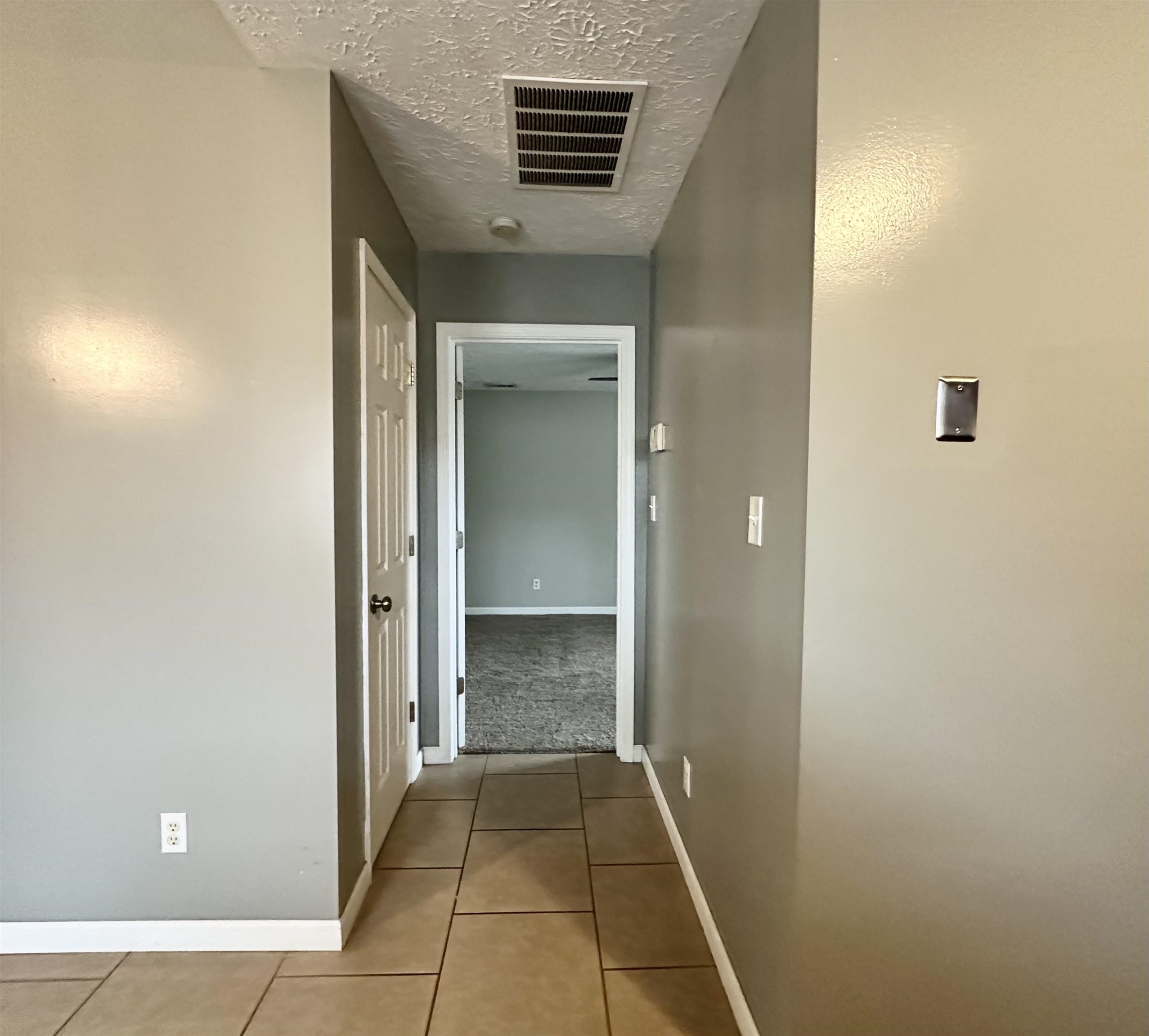 6294 Waterfield Drive, Owensboro, Kentucky 42303, 3 Bedrooms Bedrooms, ,2 BathroomsBathrooms,Single Family Residence,For Sale,Waterfield Drive,91183