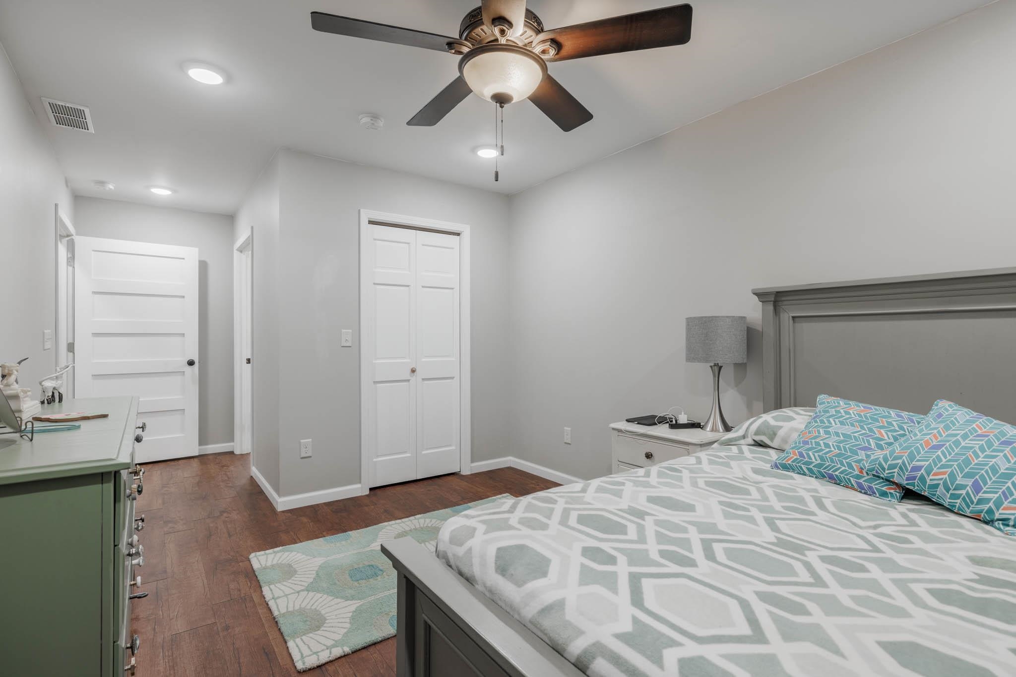 660 Market Street, Lewisport, Kentucky 42351, 2 Bedrooms Bedrooms, ,2 BathroomsBathrooms,Single Family Residence,For Sale,Market Street,91185