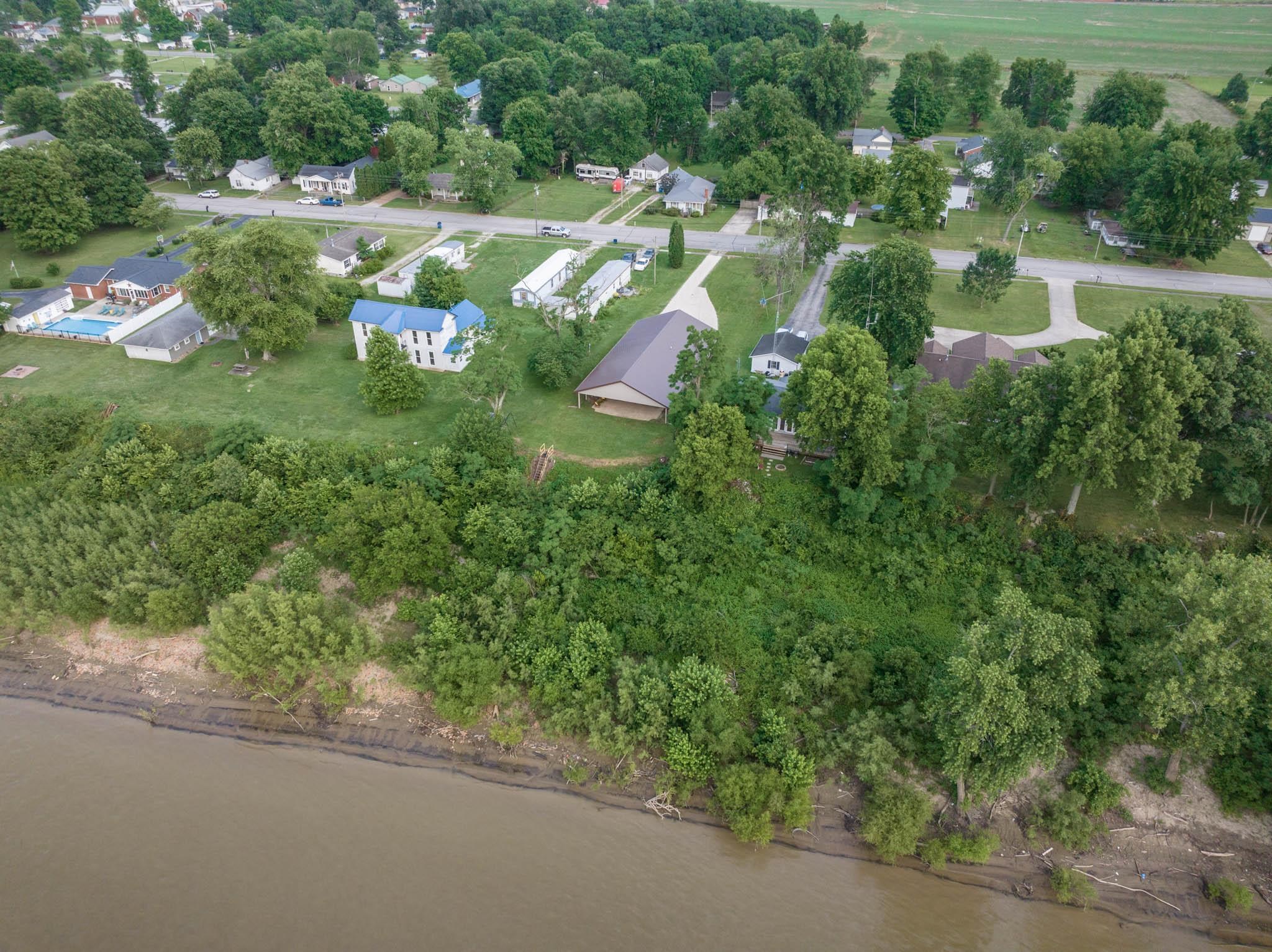 660 Market Street, Lewisport, Kentucky 42351, 2 Bedrooms Bedrooms, ,2 BathroomsBathrooms,Single Family Residence,For Sale,Market Street,91185
