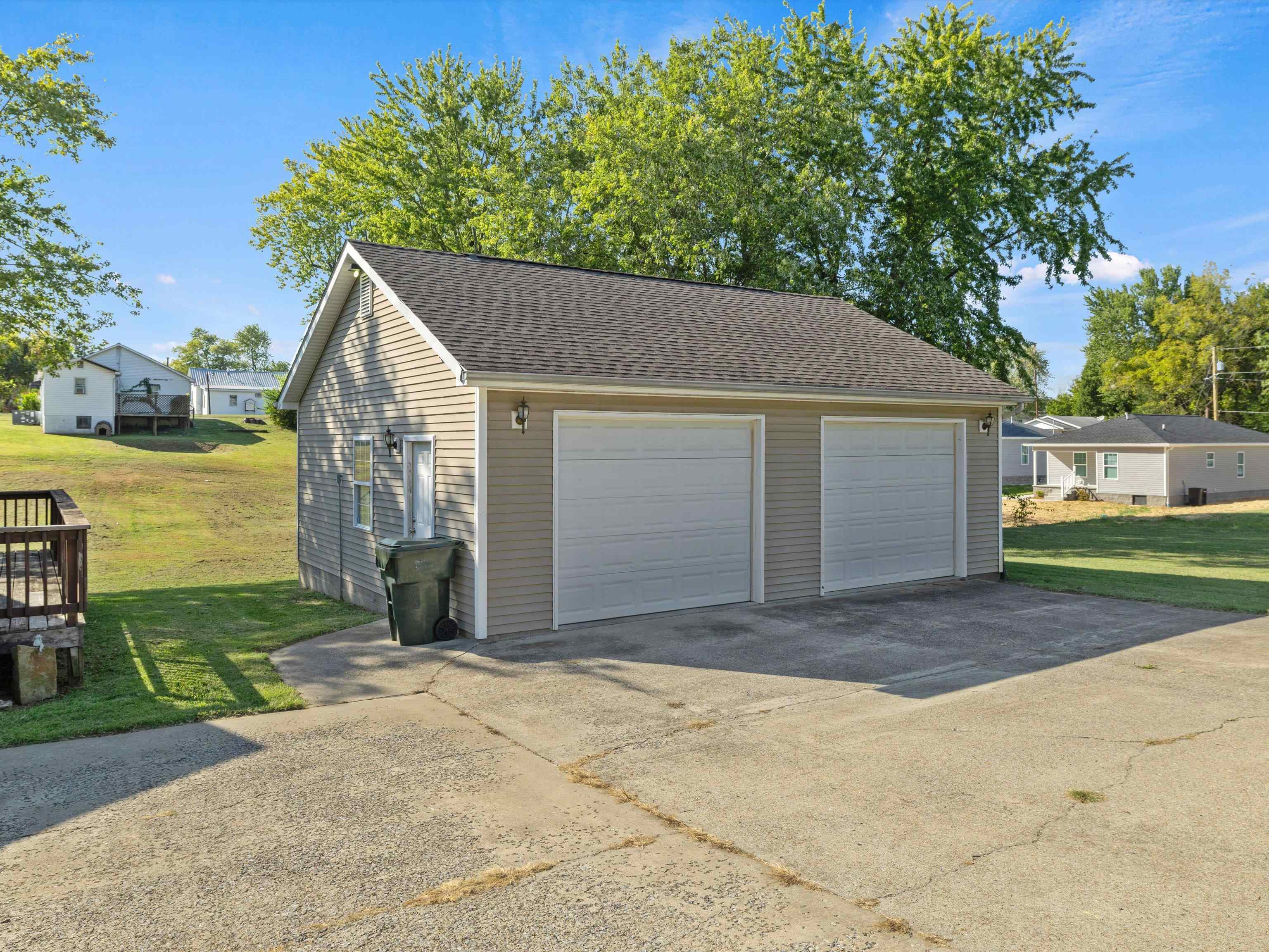 901 Seminary St., Madisonville, Kentucky 42431, 3 Bedrooms Bedrooms, ,1 BathroomBathrooms,Single Family Residence,For Sale,Seminary St.,91186